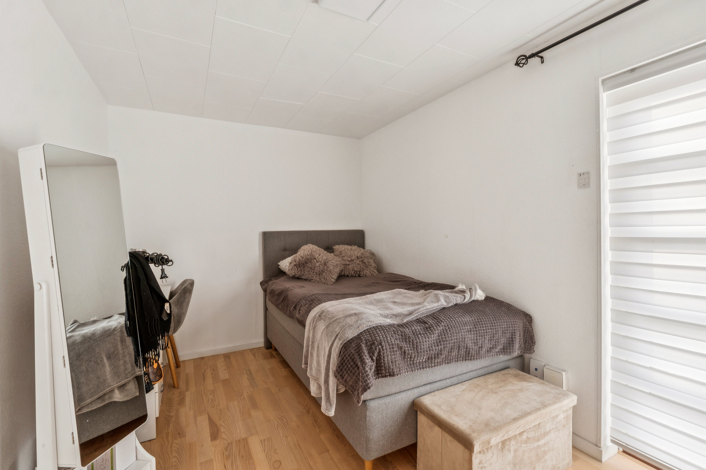 Fremhævet soveværelse billede i fuldskærmstilstand. Billede af Krebsevej 48, 2650 Hvidovre