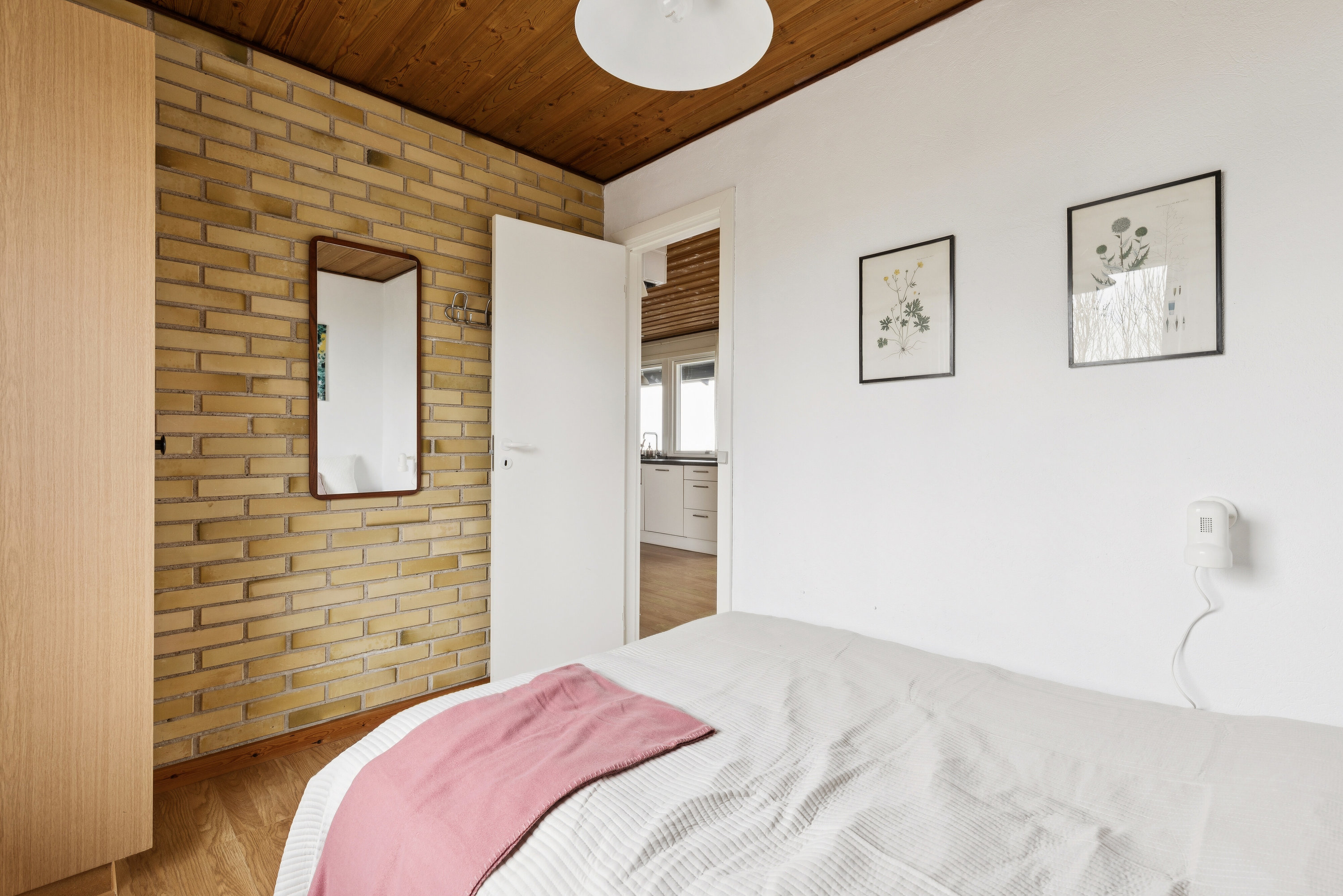 Fremhævet soveværelse billede i fuldskærmstilstand. Billede af Hjorthøjgårdsvej 14, Svallerup, 4400 Kalundborg