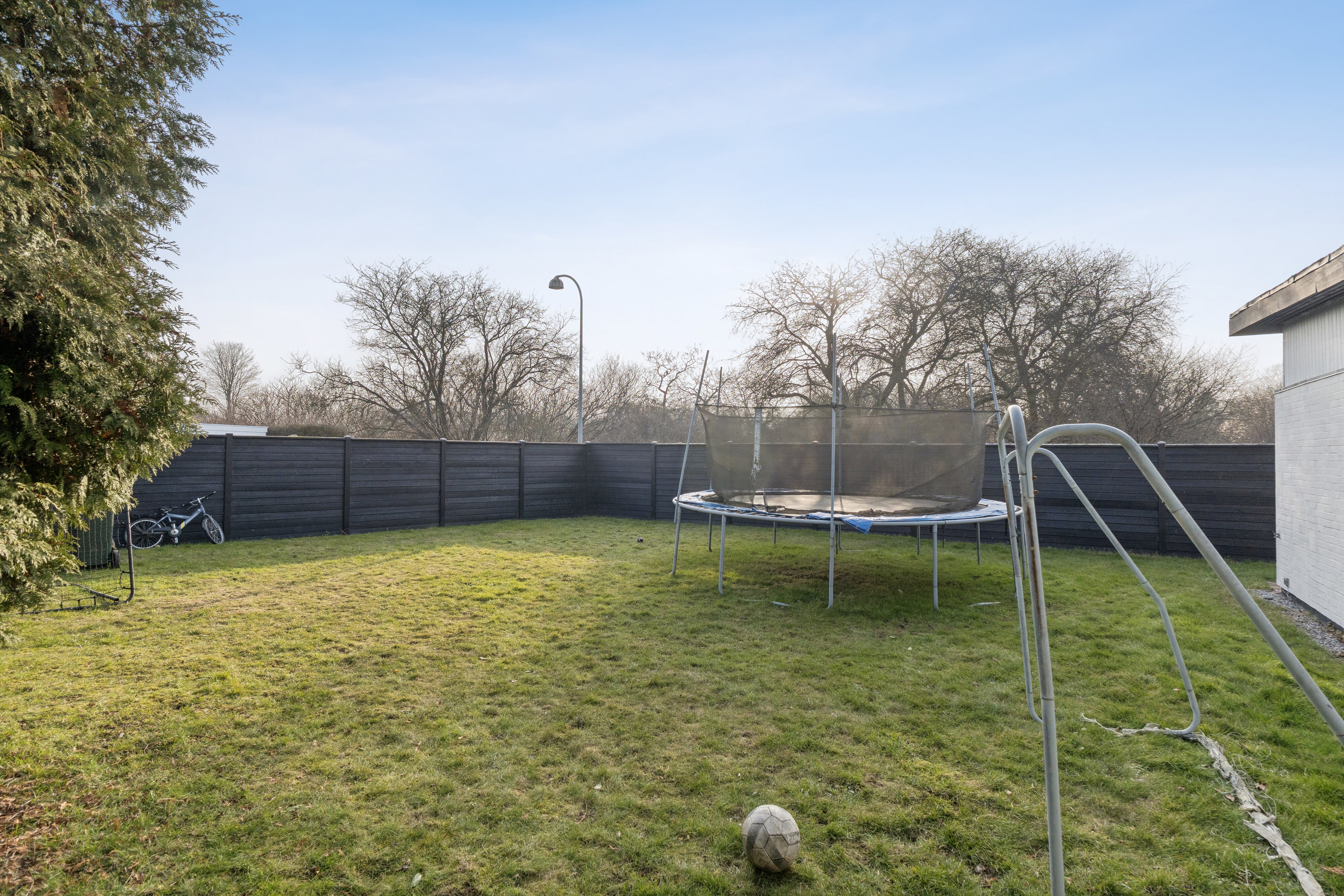 Fremhævet have billede i fuldskærmstilstand. Billede af Krebsevej 48, 2650 Hvidovre