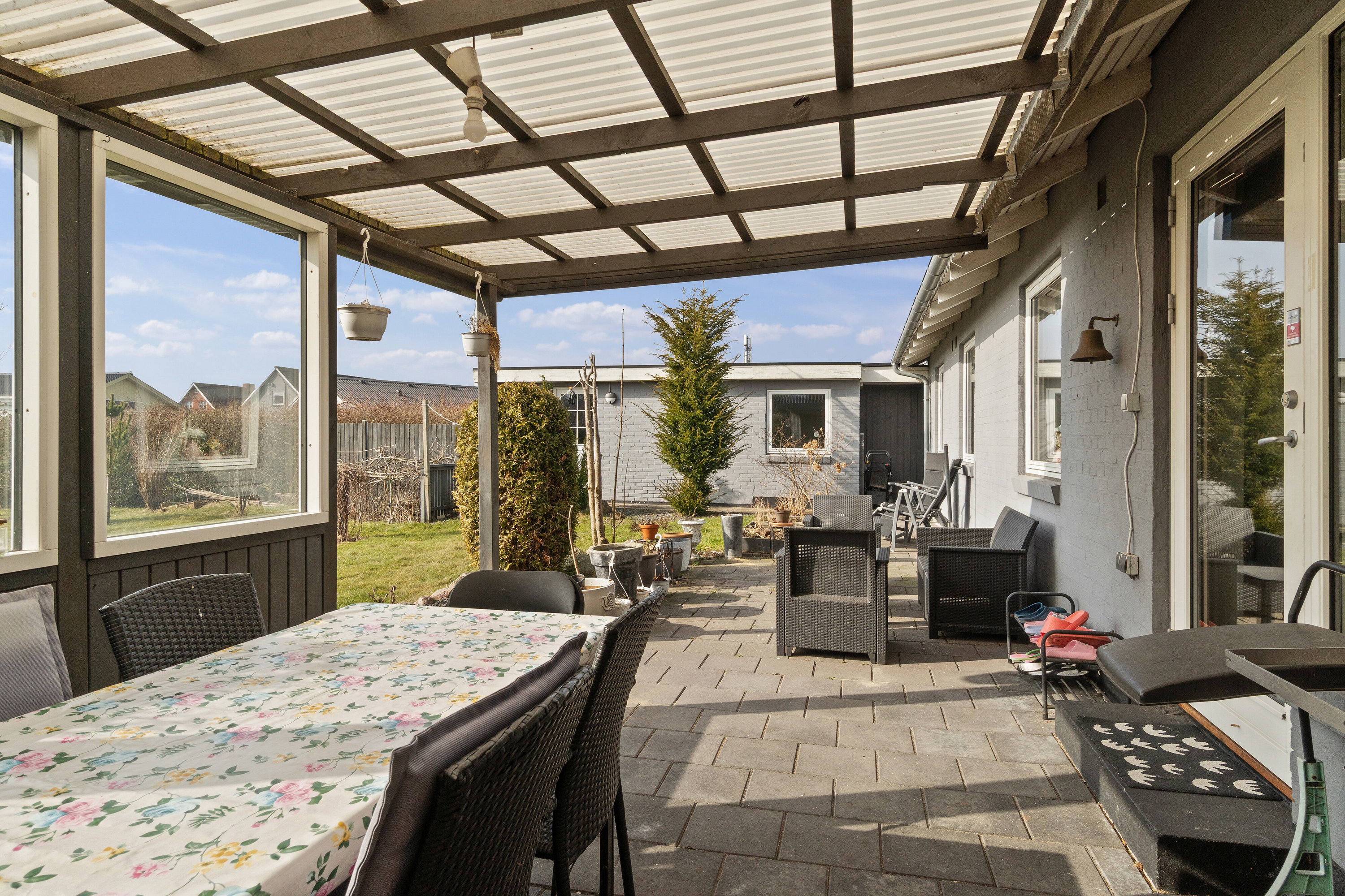 Fremhævet udendørs billede i fuldskærmstilstand. Billede af Kildevang 10, 4690 Haslev