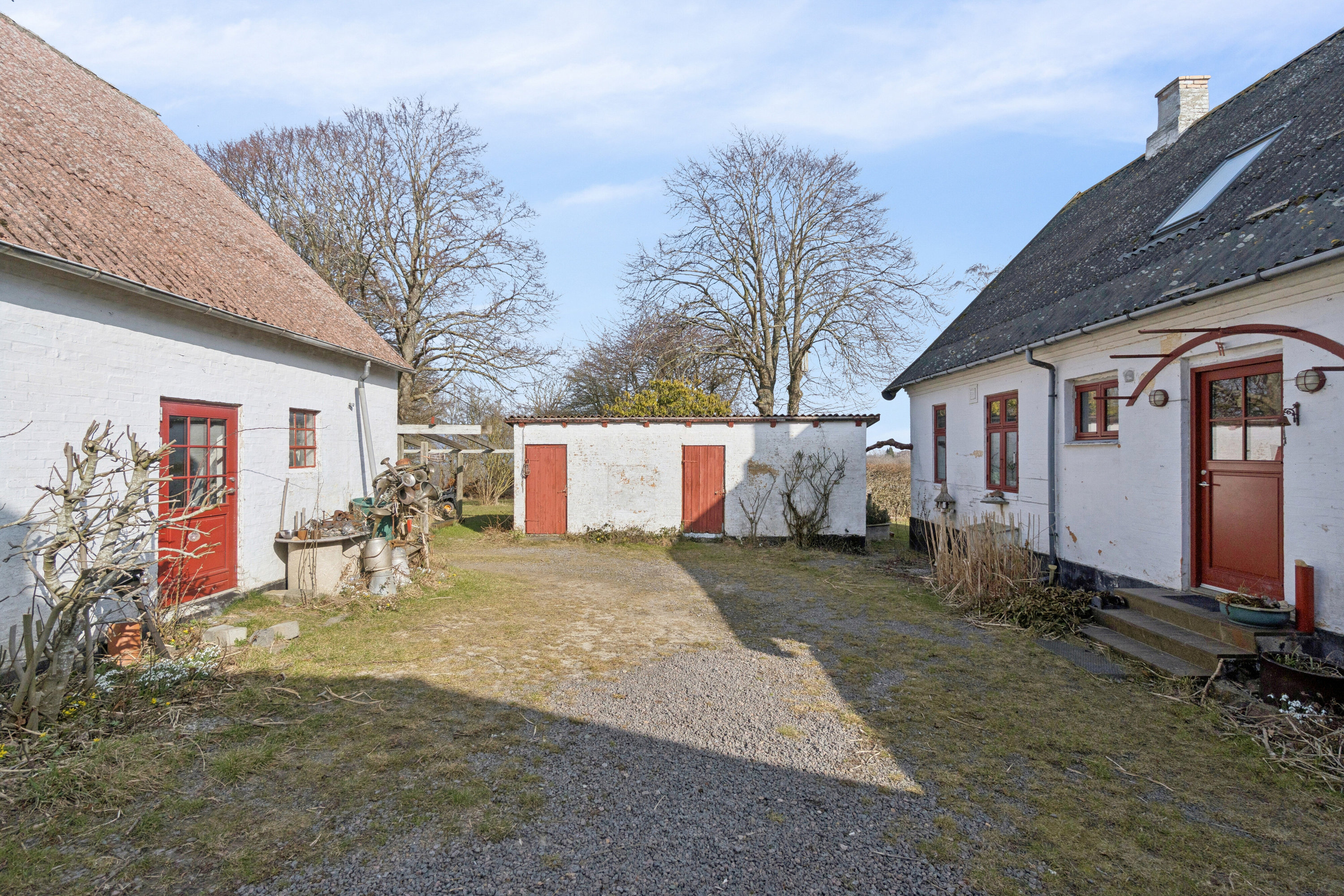 Fremhævet udendørs billede i fuldskærmstilstand. Billede af Helligdomsvej 15, Rø, 3760 Gudhjem