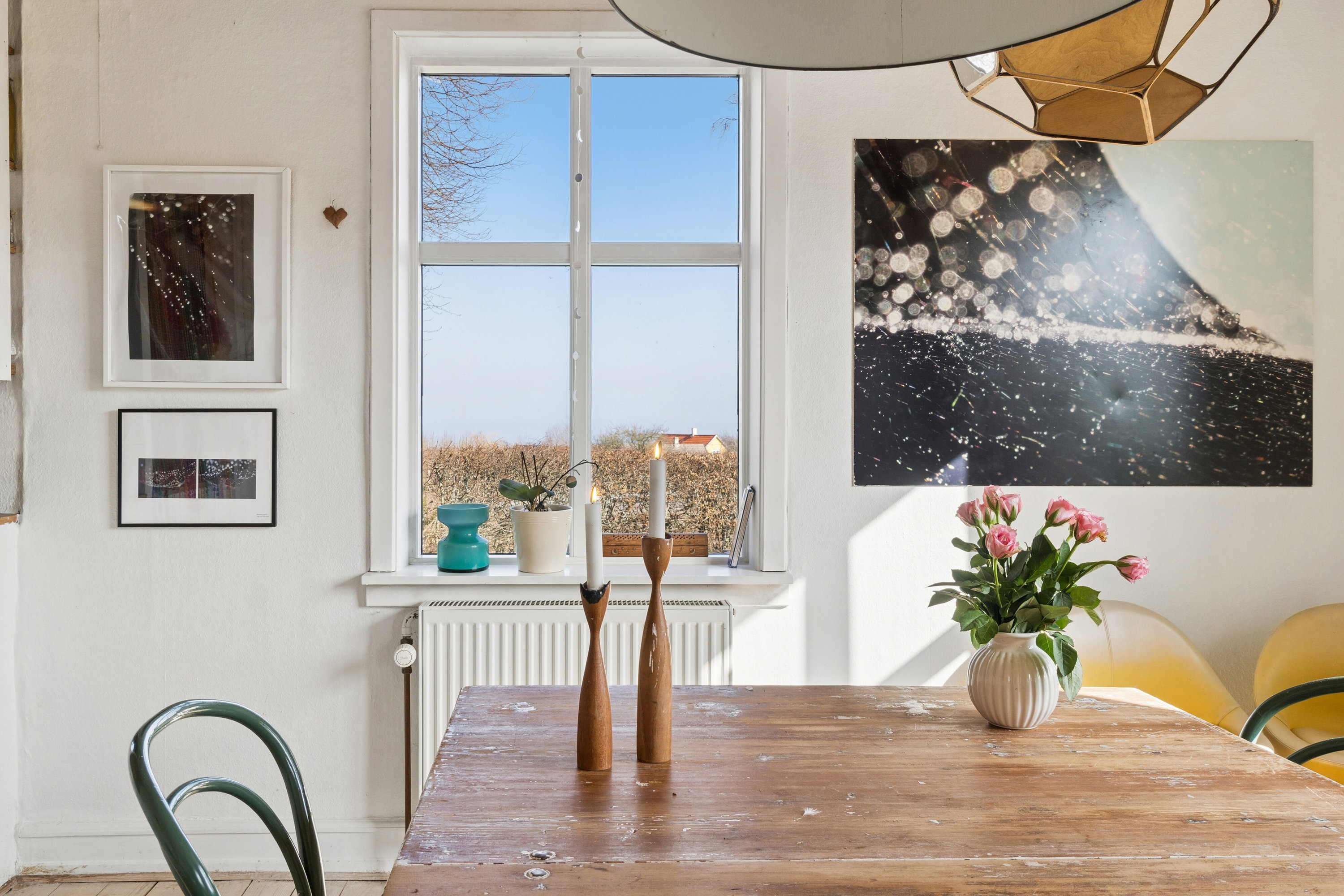 Fremhævet spisestue billede i fuldskærmstilstand. Billede af Helligdomsvej 15, Rø, 3760 Gudhjem