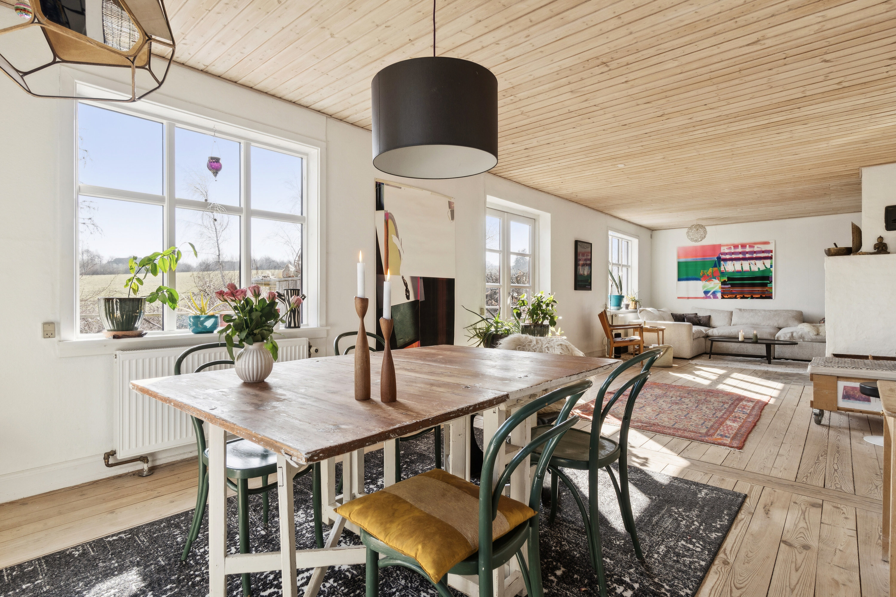 Fremhævet spisestue billede i fuldskærmstilstand. Billede af Helligdomsvej 15, Rø, 3760 Gudhjem