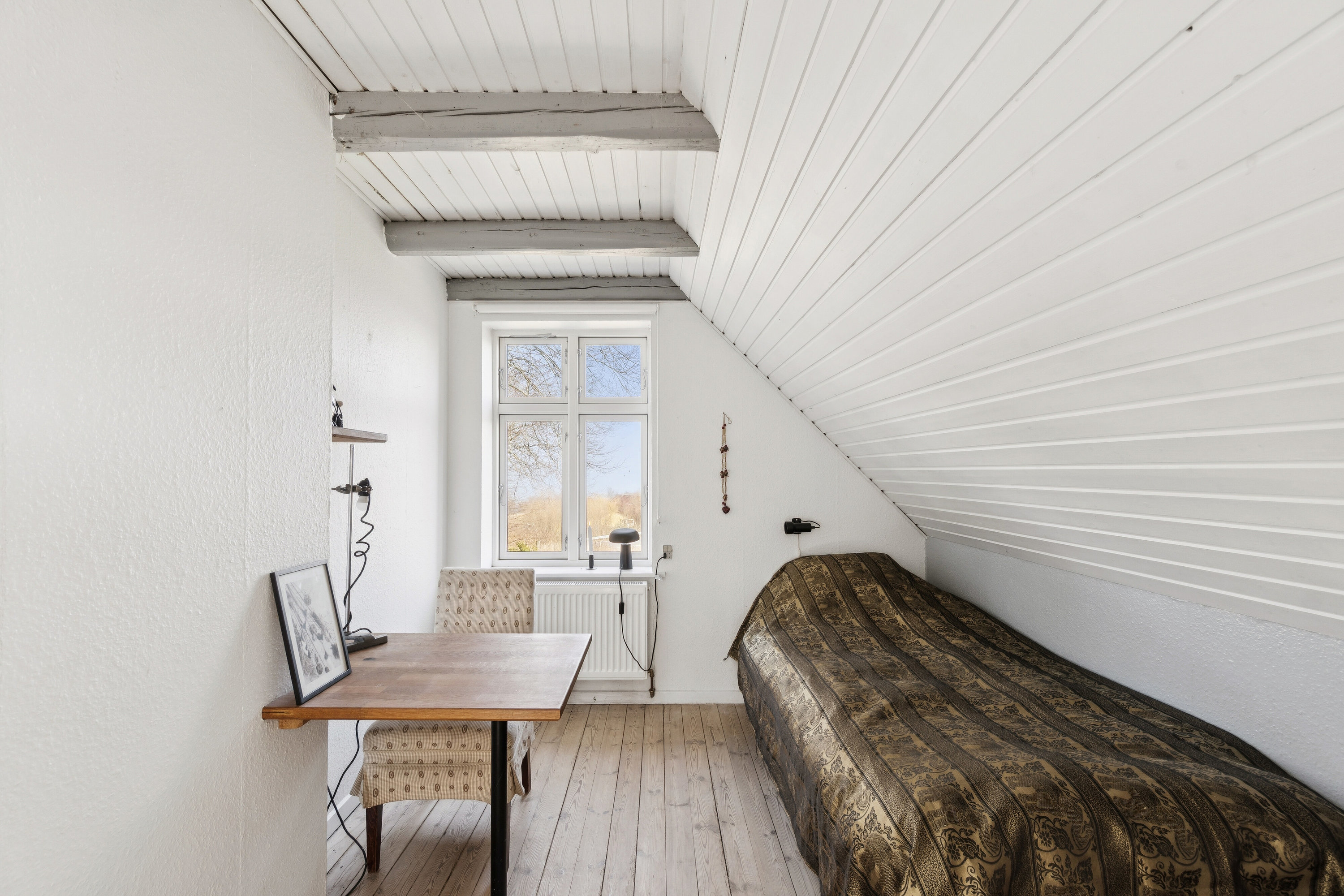 Fremhævet soveværelse billede i fuldskærmstilstand. Billede af Helligdomsvej 15, Rø, 3760 Gudhjem