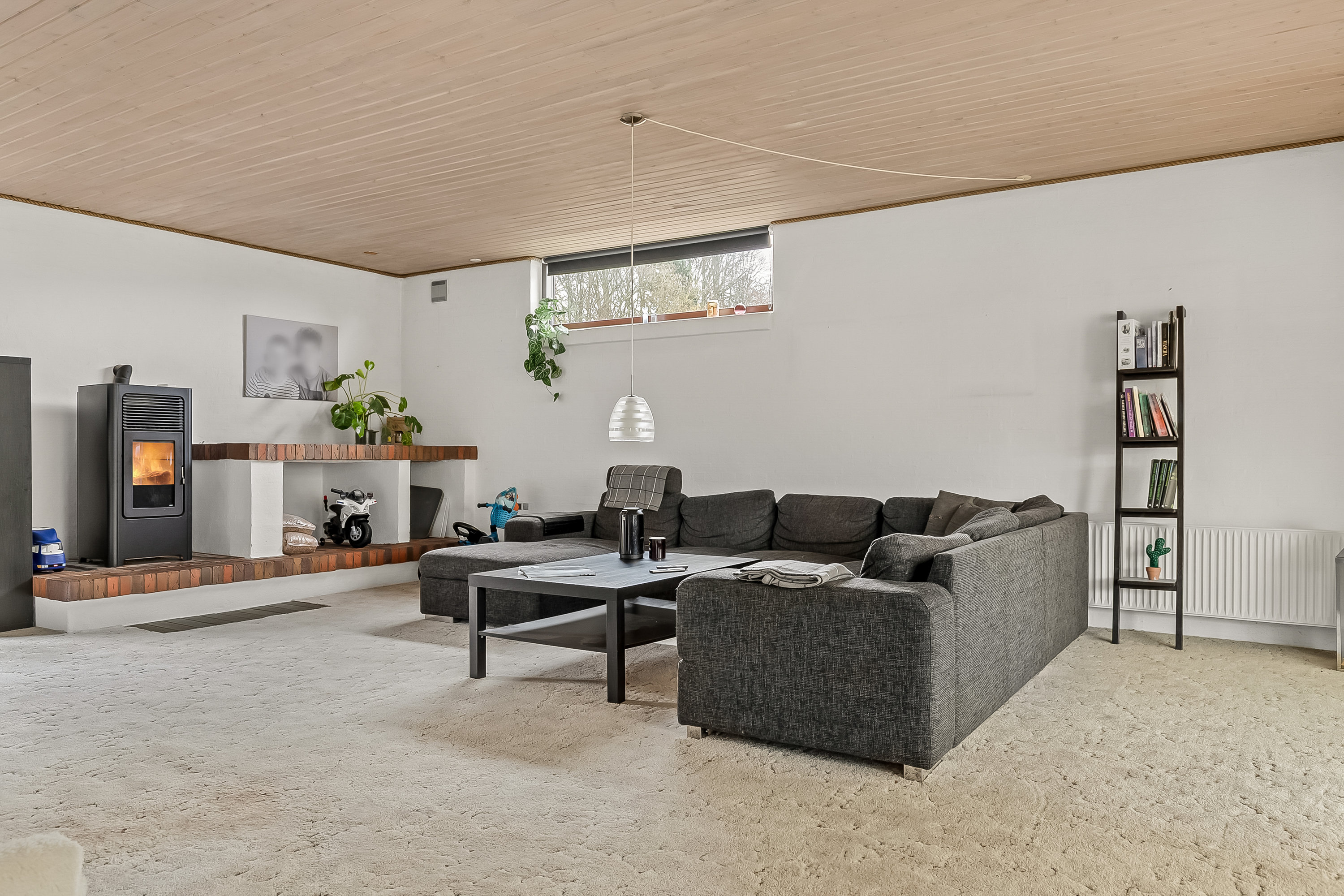 Fremhævet stue billede i fuldskærmstilstand. Billede af Elbækvej 39, Elbæk, 7080 Børkop