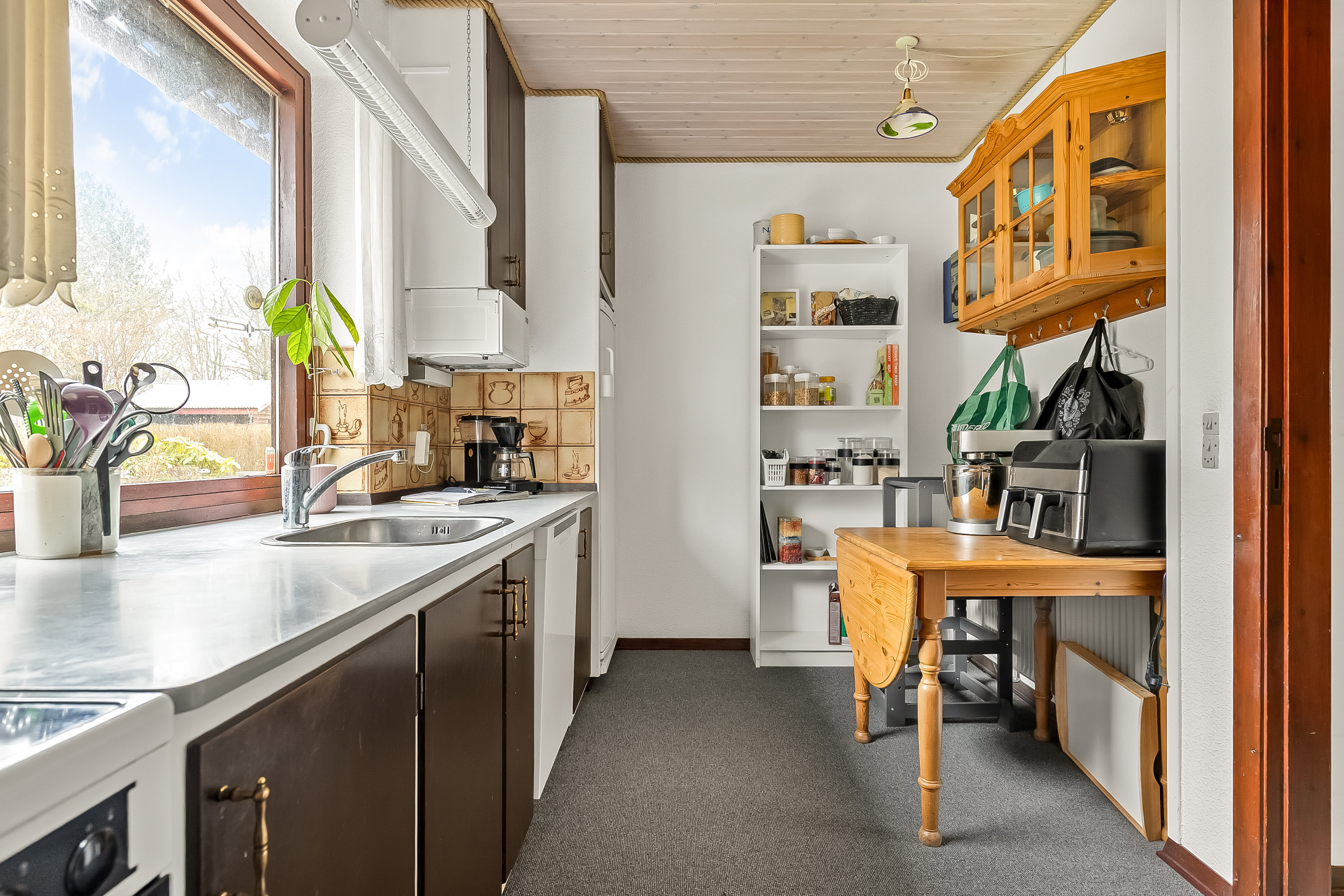 Fremhævet køkken billede i fuldskærmstilstand. Billede af Elbækvej 39, Elbæk, 7080 Børkop