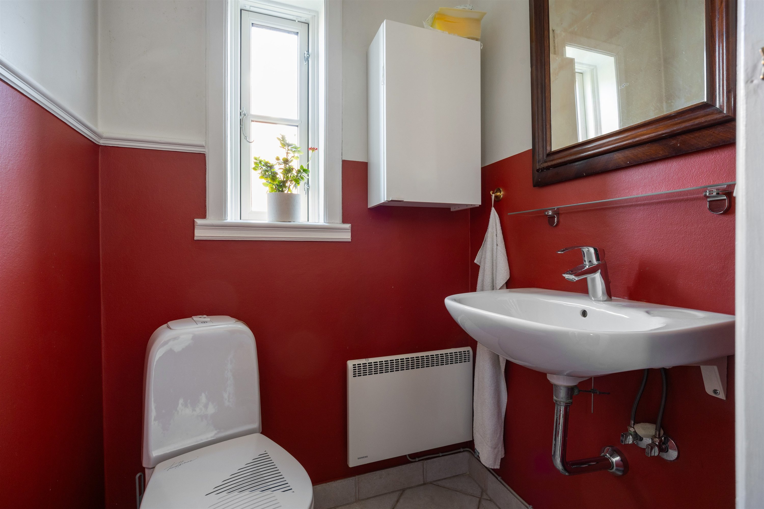 Fremhævet andet billede i fuldskærmstilstand. Billede af Fredensvej 19, 3460 Birkerød