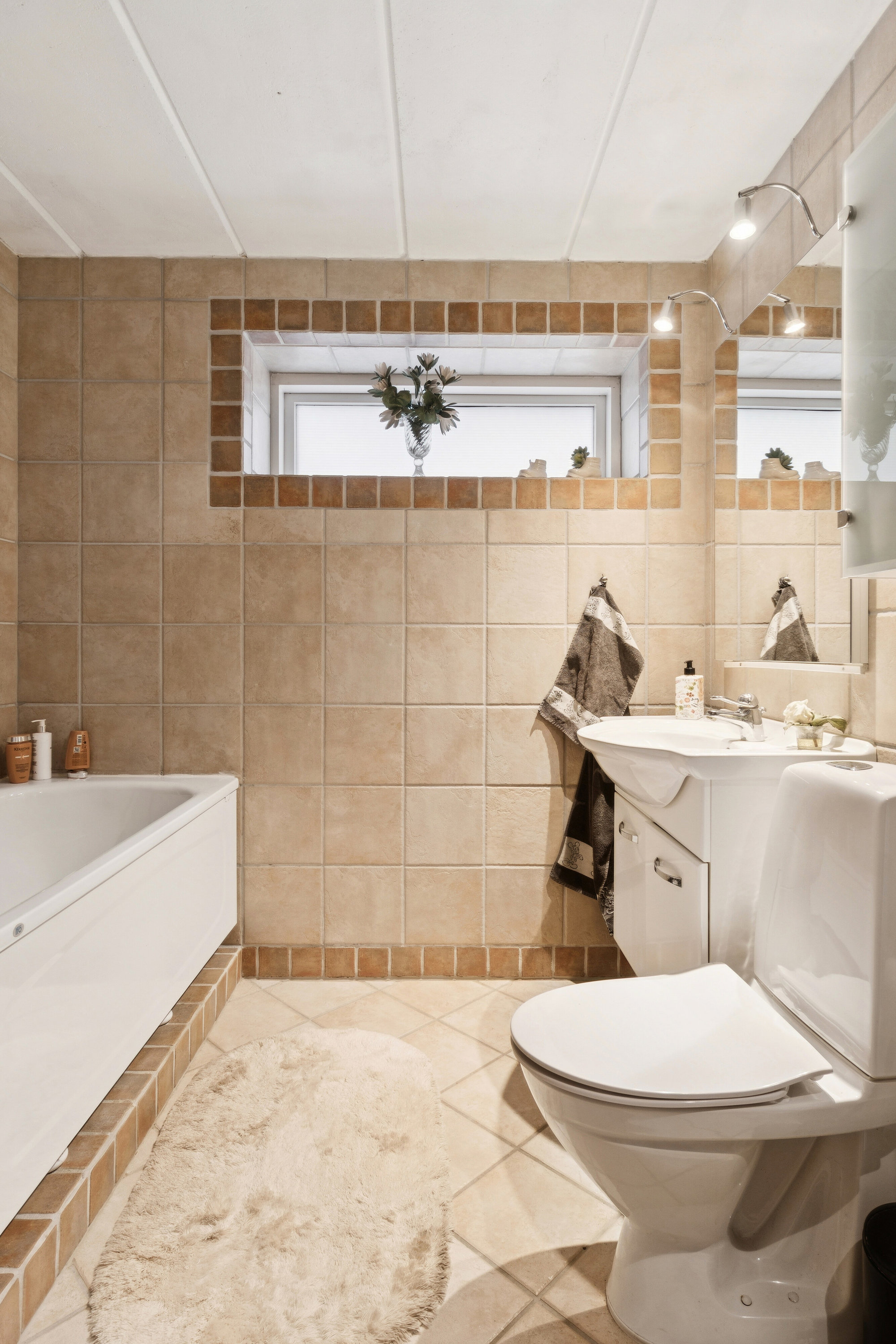 Fremhævet badeværelse billede i fuldskærmstilstand. Billede af Kingosvænge 6A, 4700 Næstved