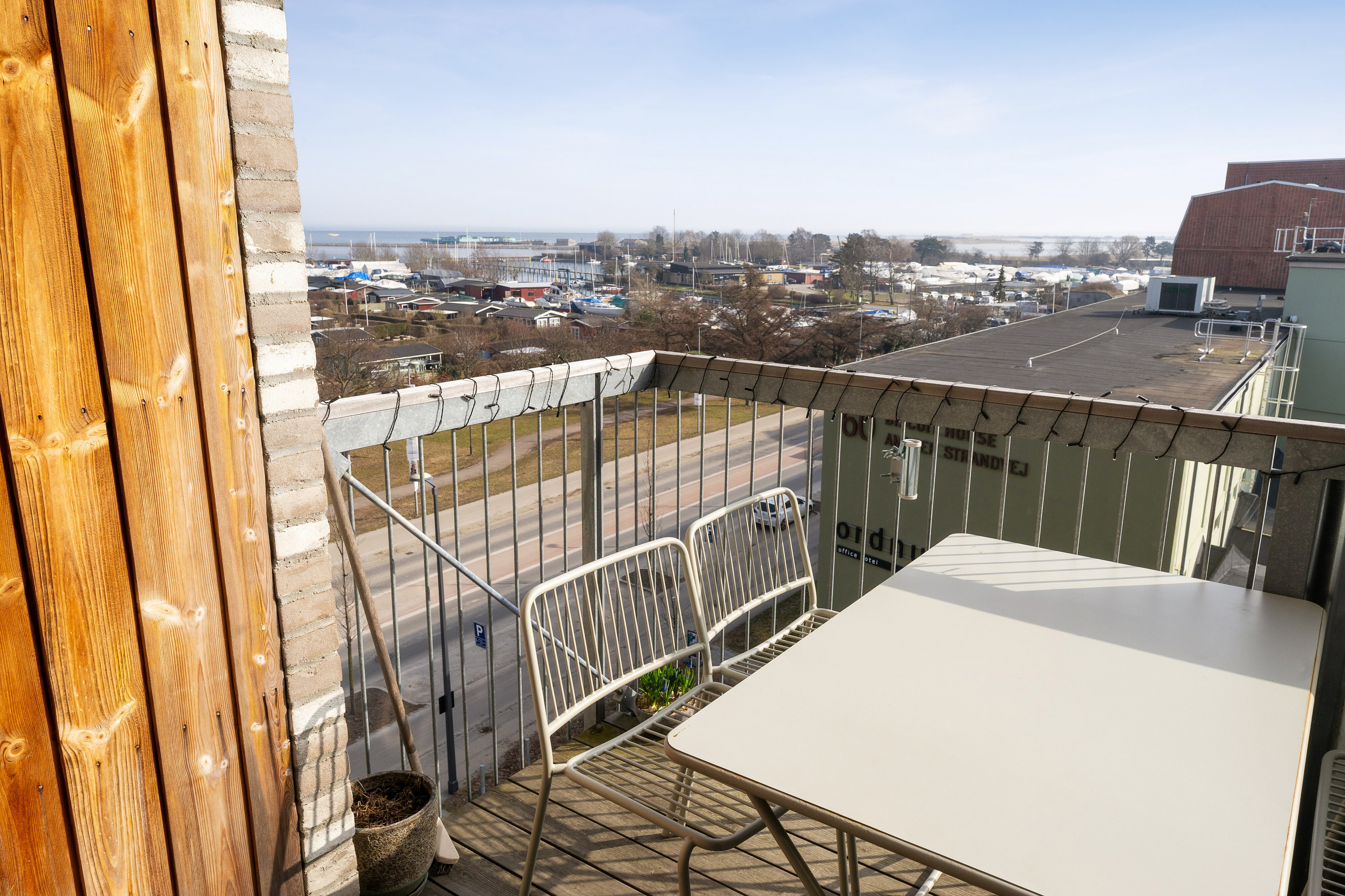 Fremhævet altan billede i fuldskærmstilstand. Billede af Amager Strandvej 58F, 4. th., 2300 København S