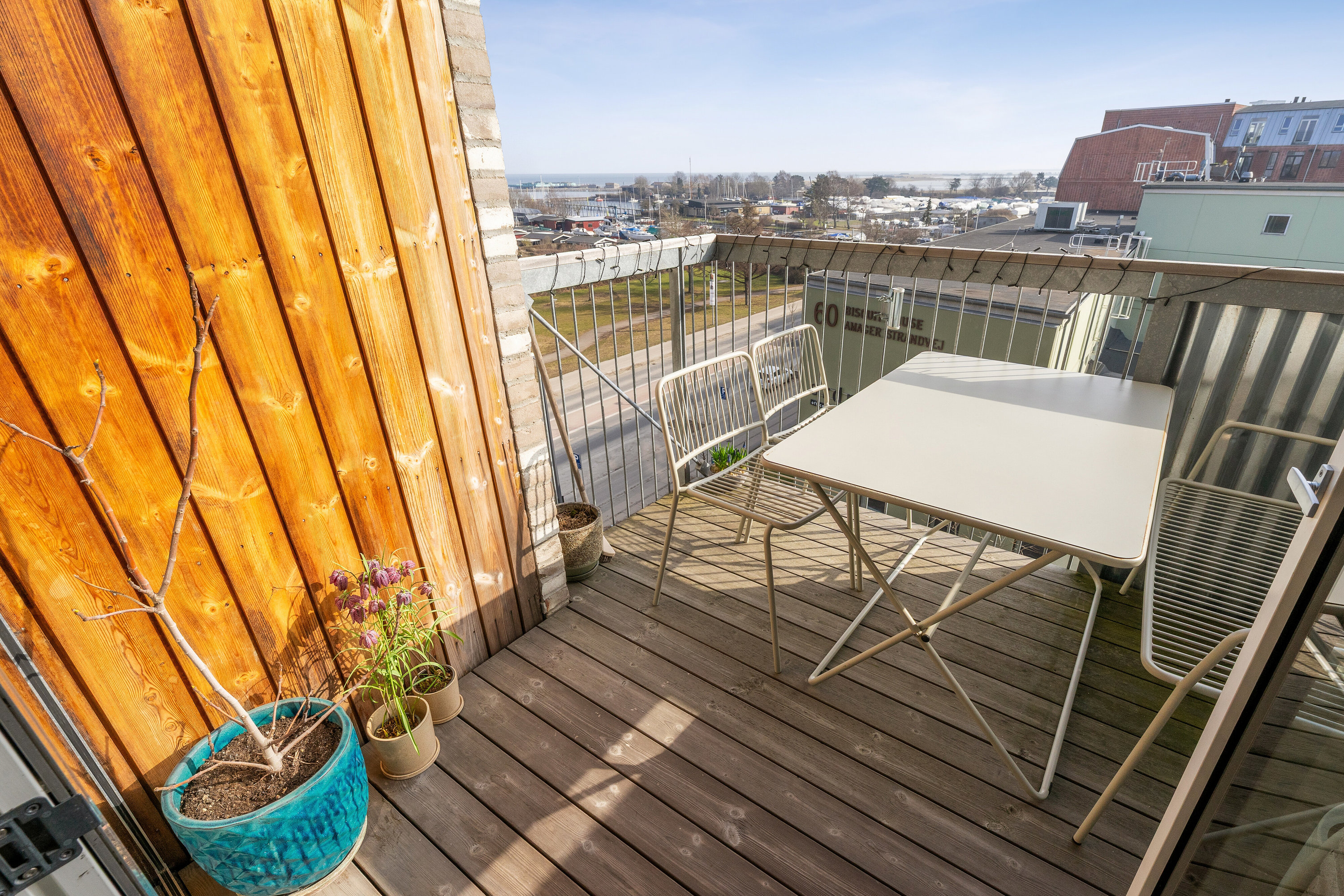 Fremhævet altan billede i fuldskærmstilstand. Billede af Amager Strandvej 58F, 4. th., 2300 København S