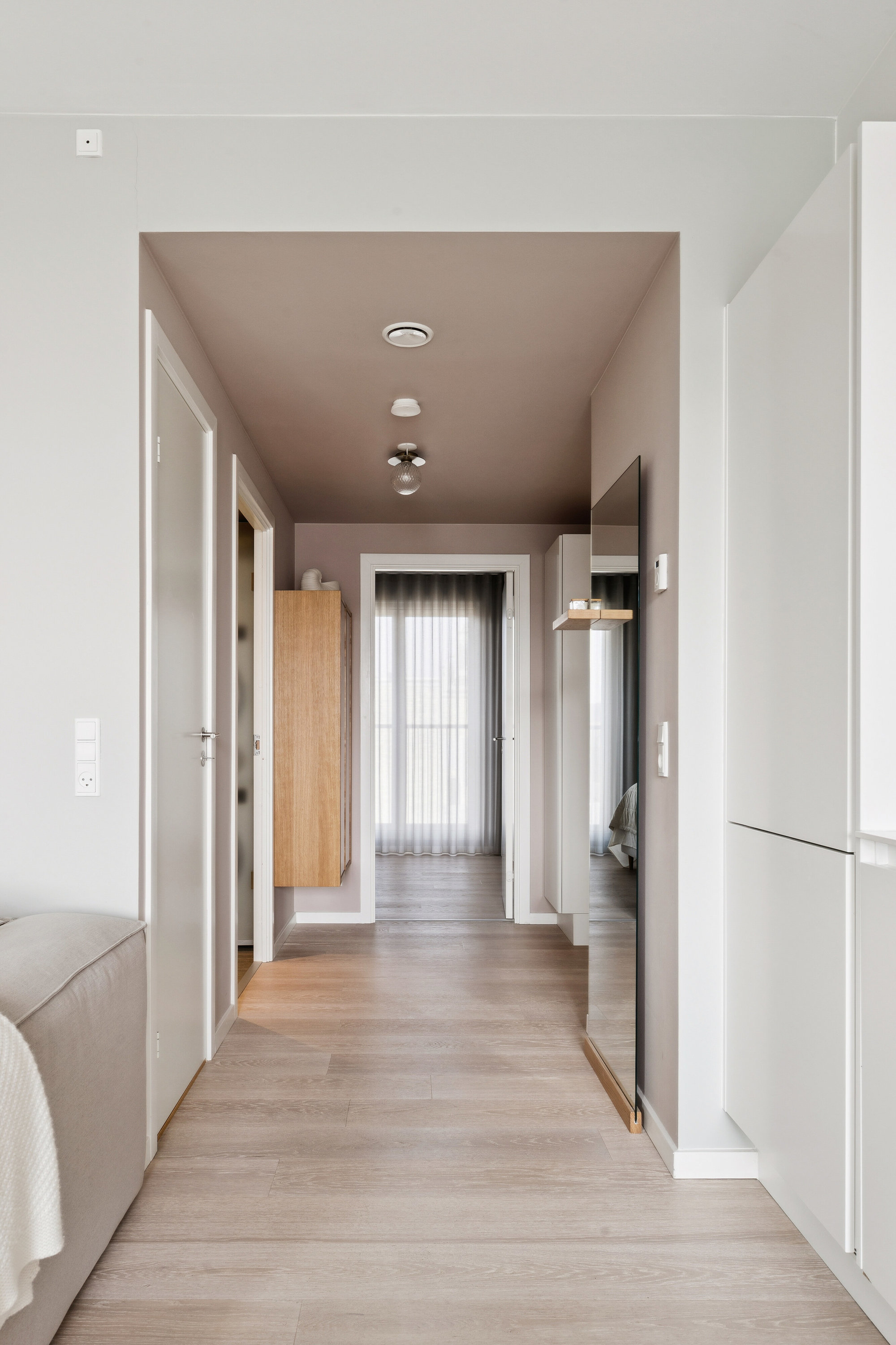 Fremhævet hall billede i fuldskærmstilstand. Billede af Amager Strandvej 58F, 4. th., 2300 København S