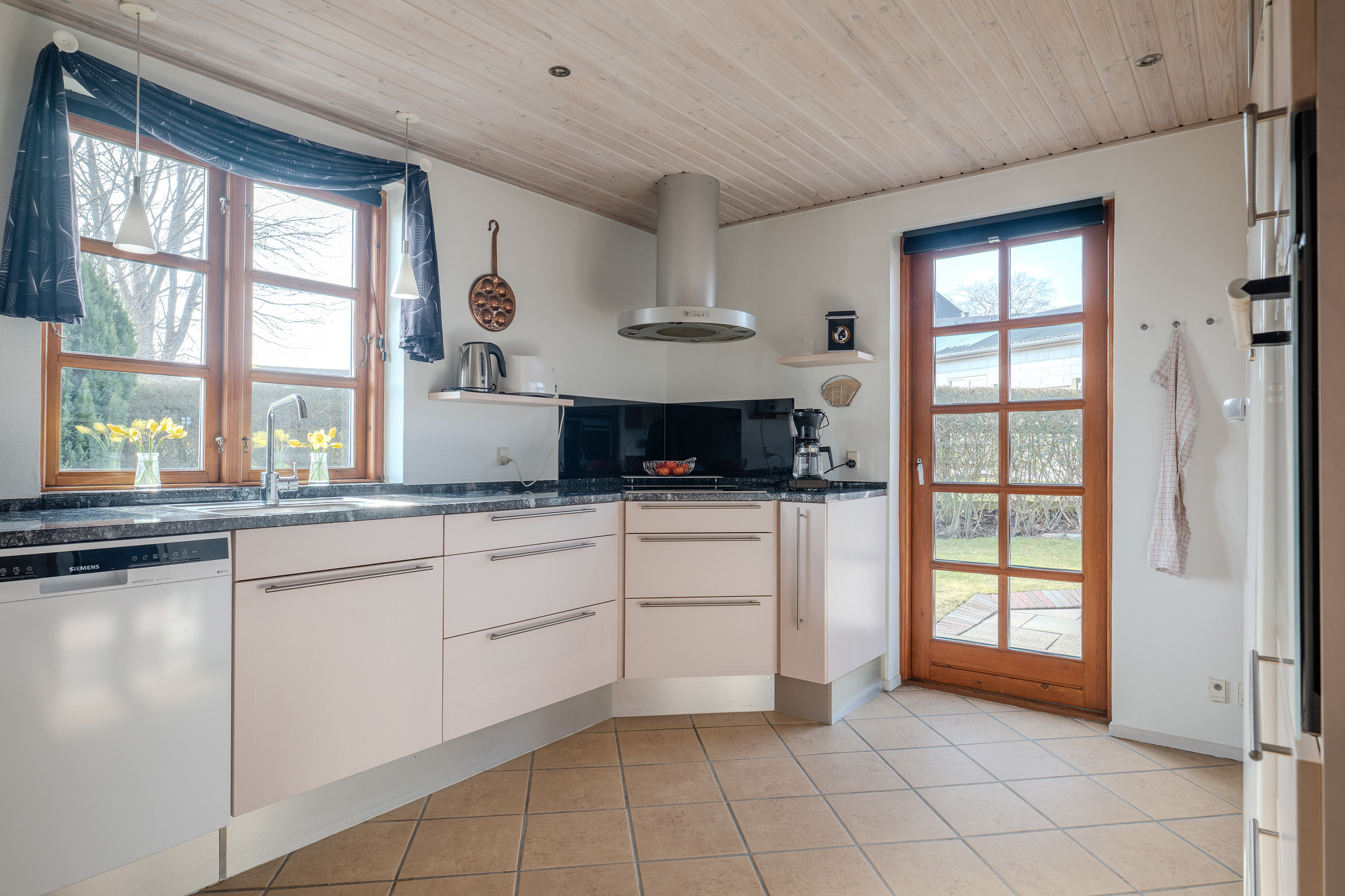 Fremhævet  billede i fuldskærmstilstand. Billede af Sneppevej 1A, Marielyst, 4873 Væggerløse