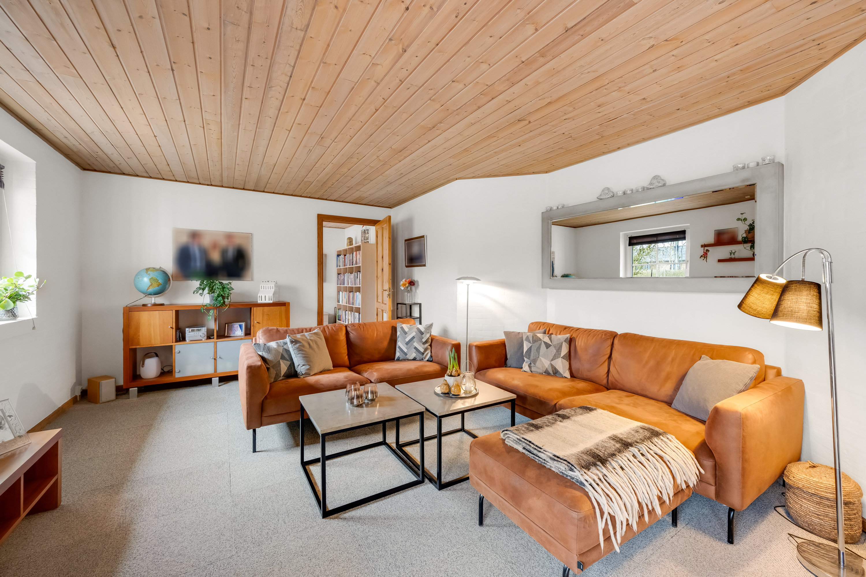 Fremhævet stue billede i fuldskærmstilstand. Billede af Gyvelvænget 3, 6920 Videbæk