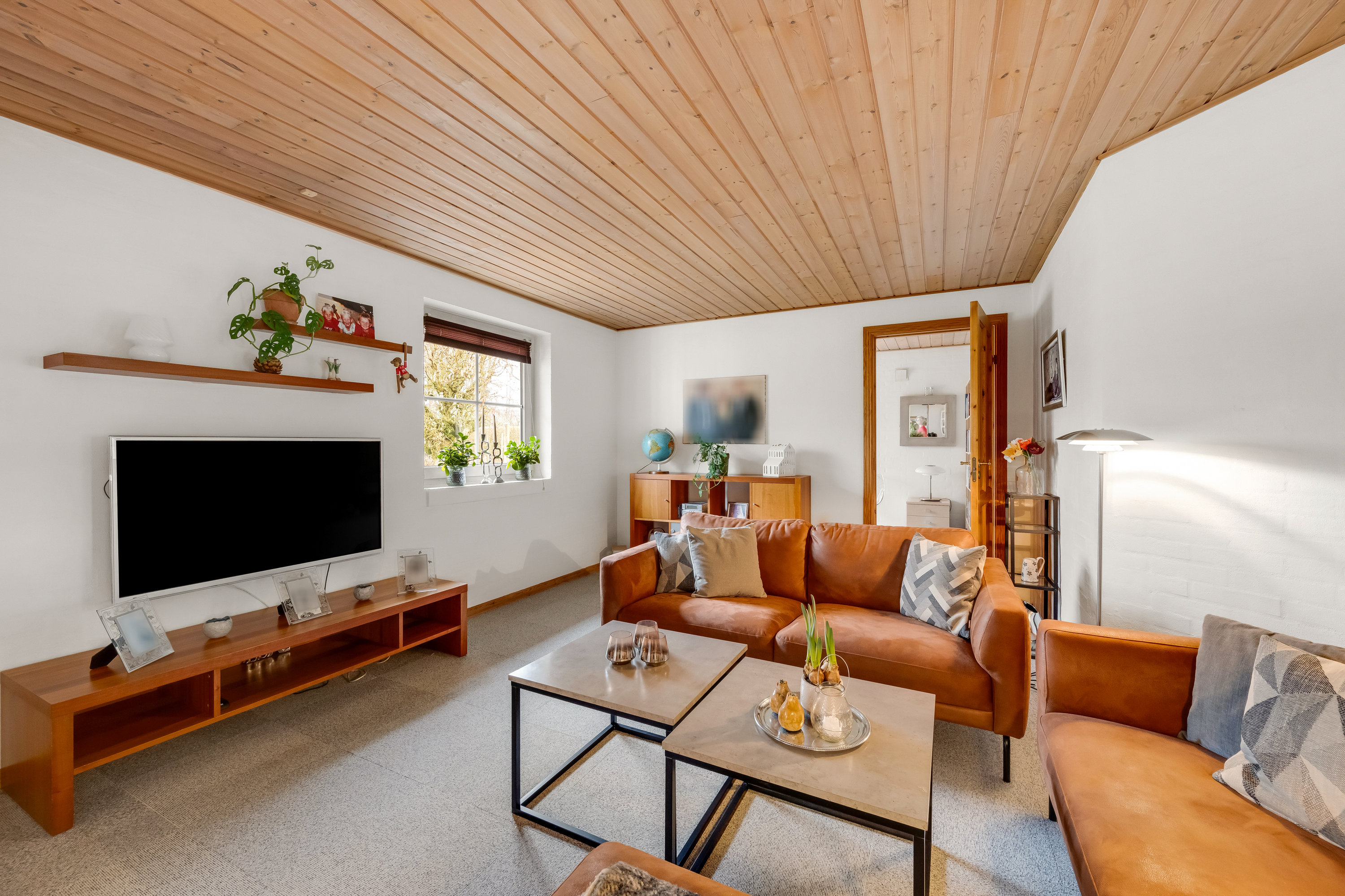 Fremhævet stue billede i fuldskærmstilstand. Billede af Gyvelvænget 3, 6920 Videbæk