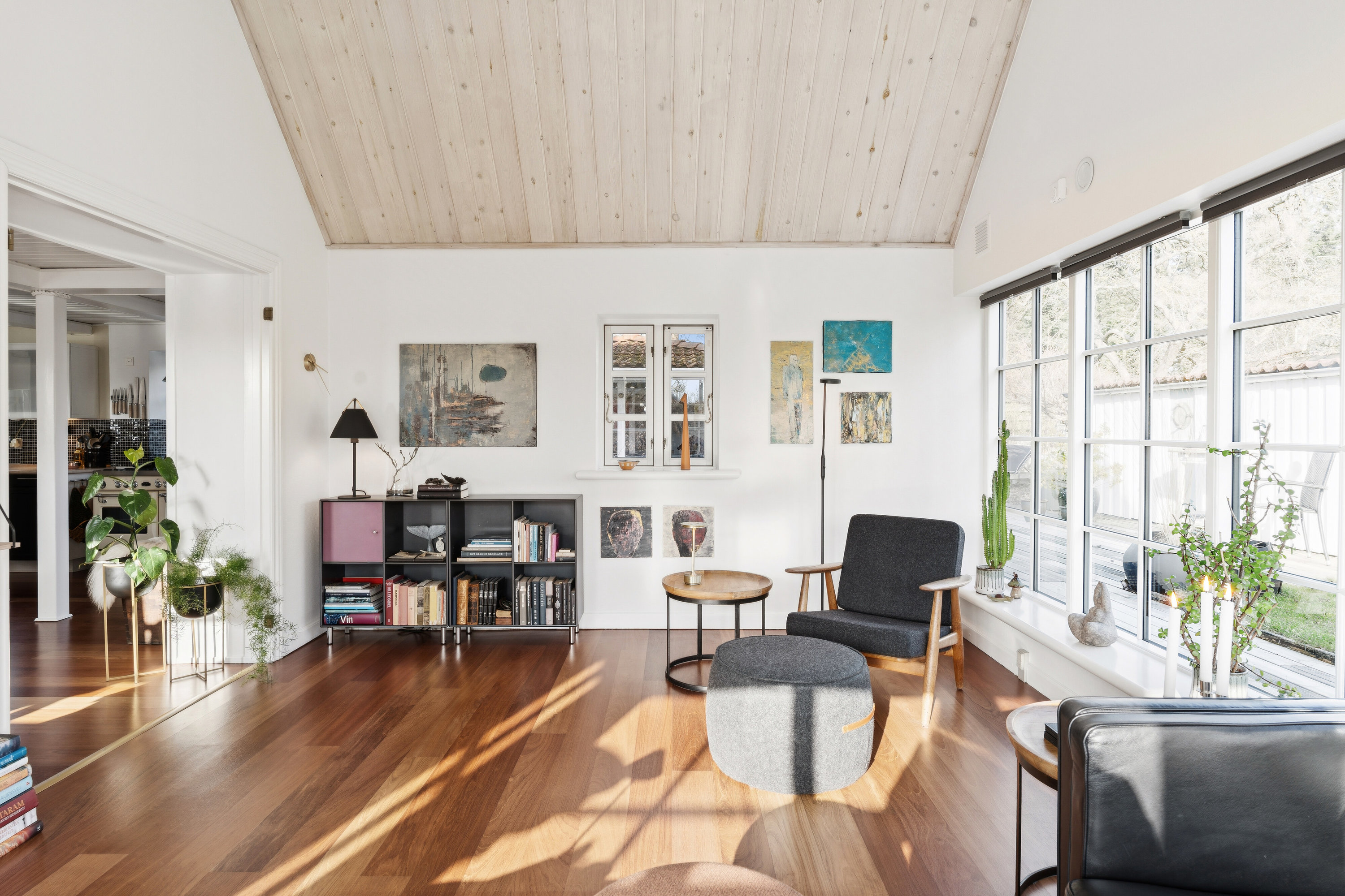 Fremhævet stue billede i fuldskærmstilstand. Billede af Lundegårdsvej 9, 4720 Præstø