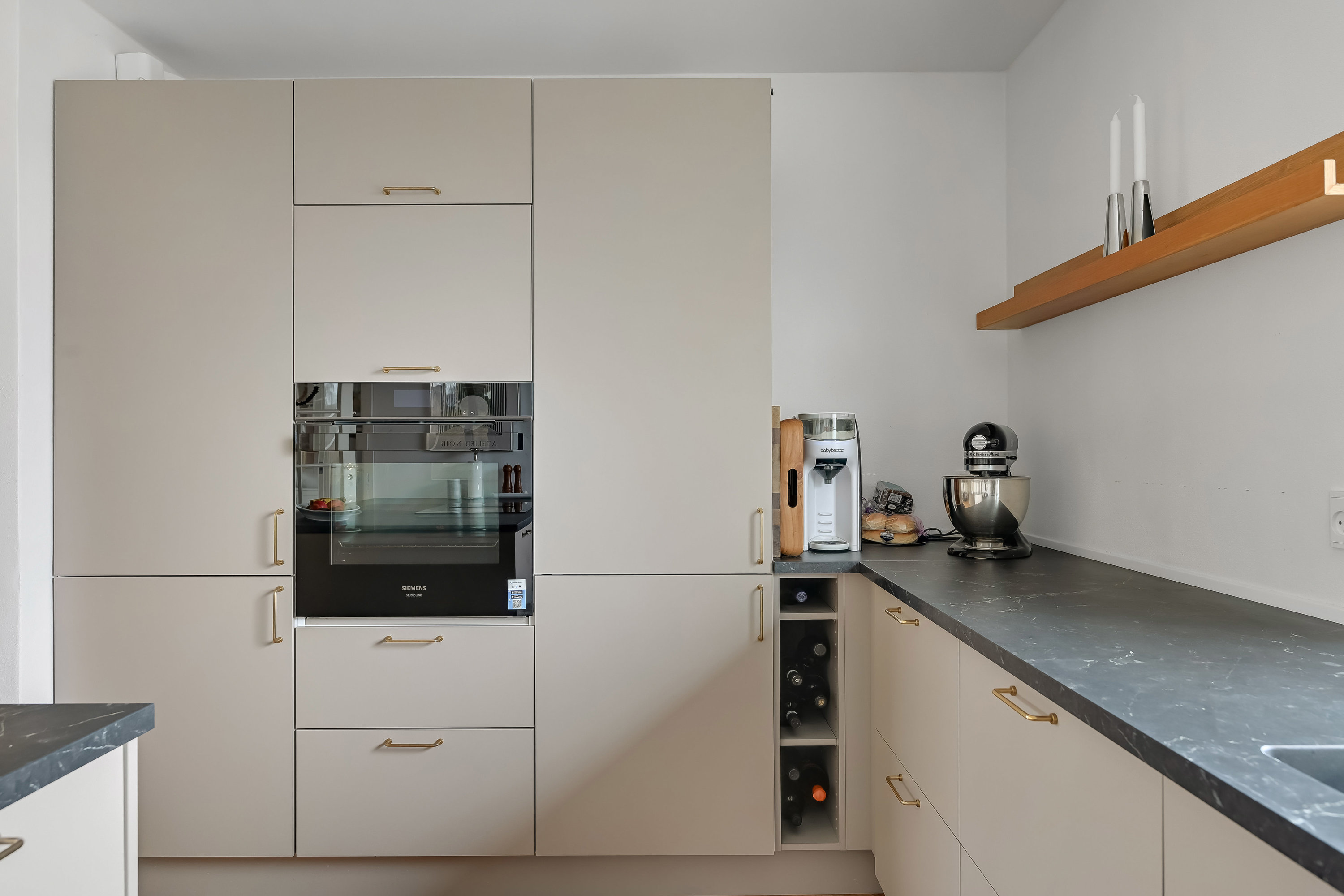 Fremhævet køkken billede i fuldskærmstilstand. Billede af Gl Møllevej 24, 6840 Oksbøl