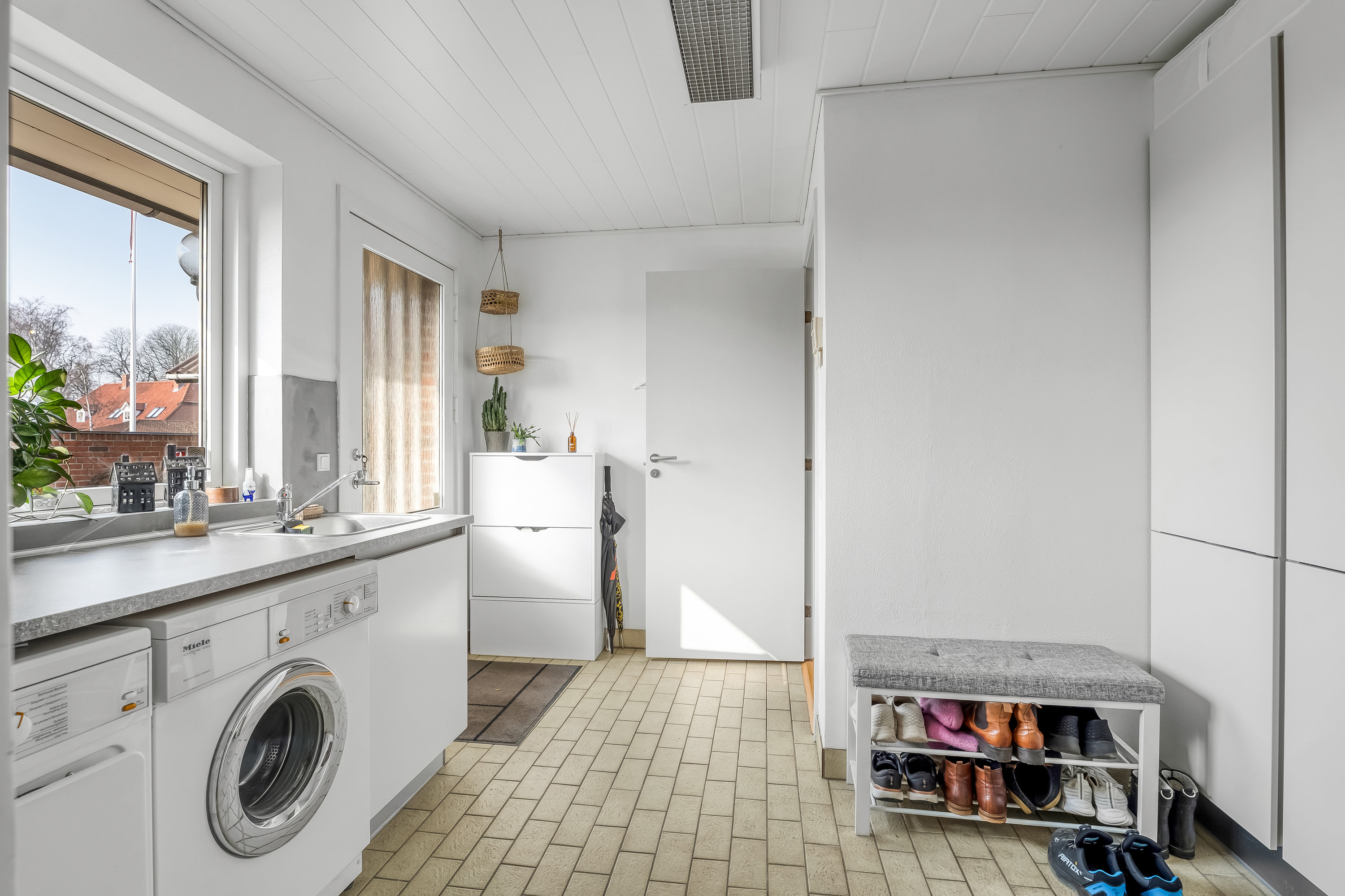 Fremhævet  billede i fuldskærmstilstand. Billede af Nødebjerg 3, 4960 Holeby