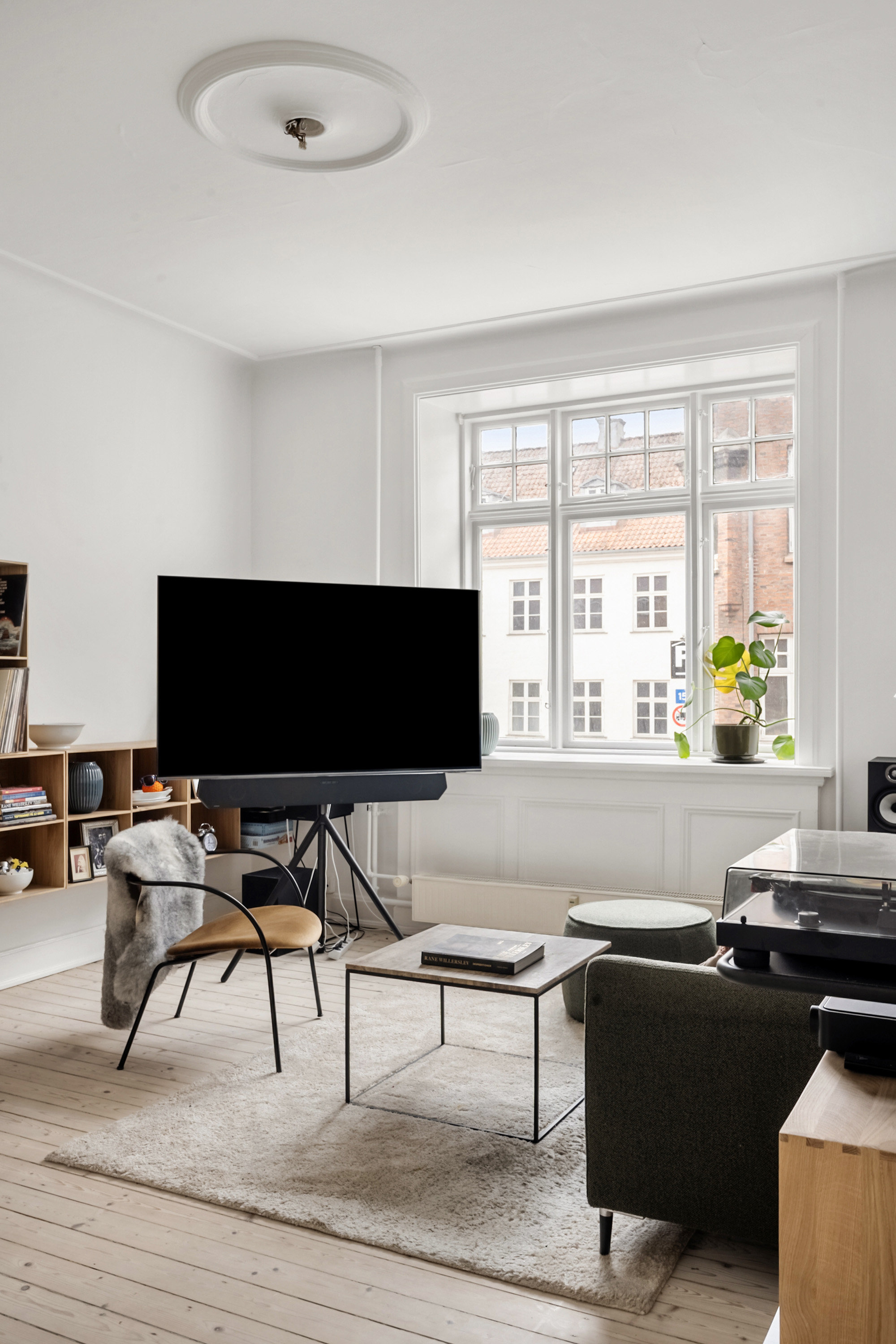 Fremhævet stue billede i fuldskærmstilstand. Billede af Klostervej 21, st.. th., 5000 Odense C