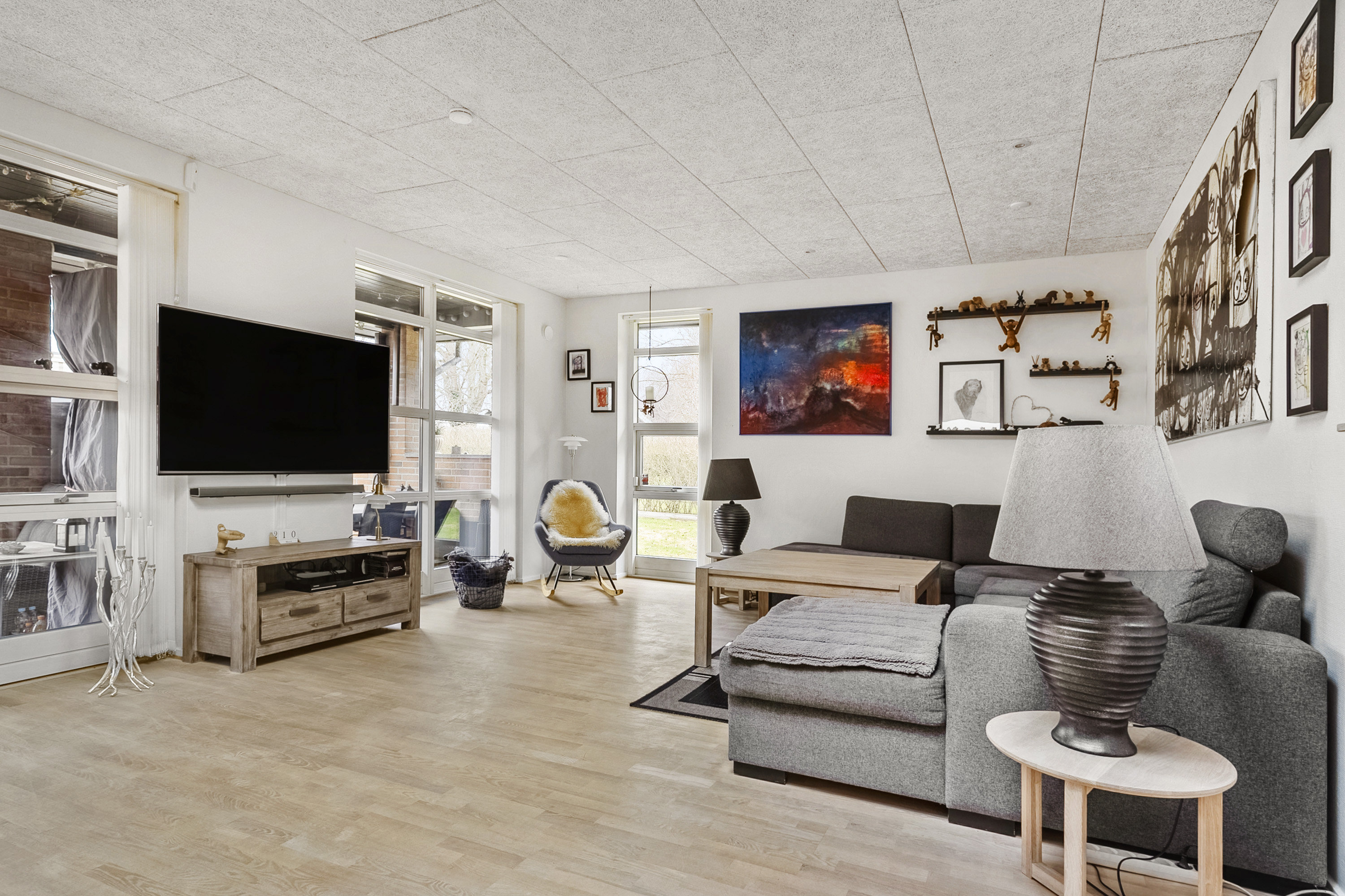 Fremhævet stue billede i fuldskærmstilstand. Billede af Brådhusvej 31, 8700 Horsens