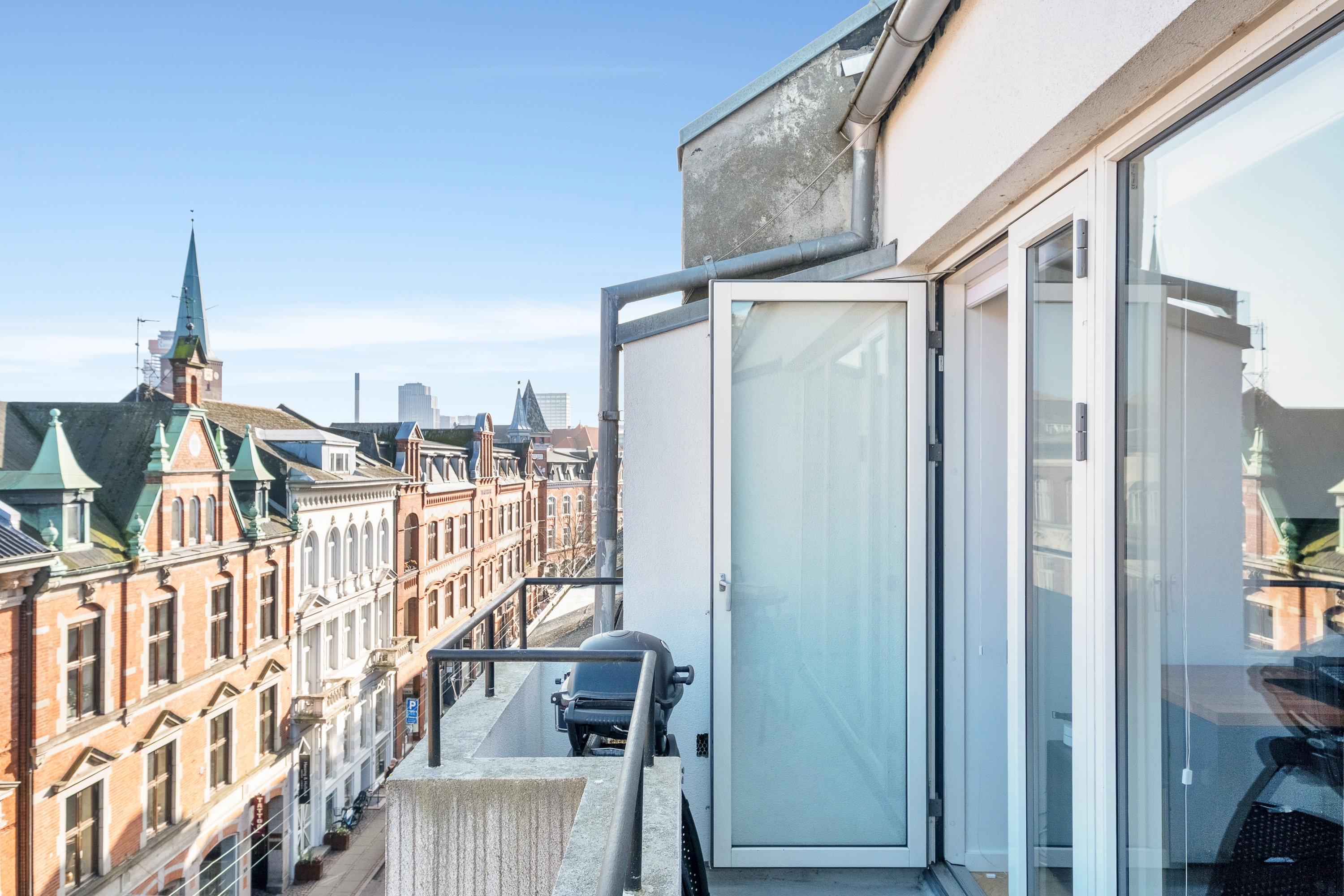 Fremhævet altan billede i fuldskærmstilstand. Billede af Guldsmedgade 27, 4. th., 8000 Aarhus C