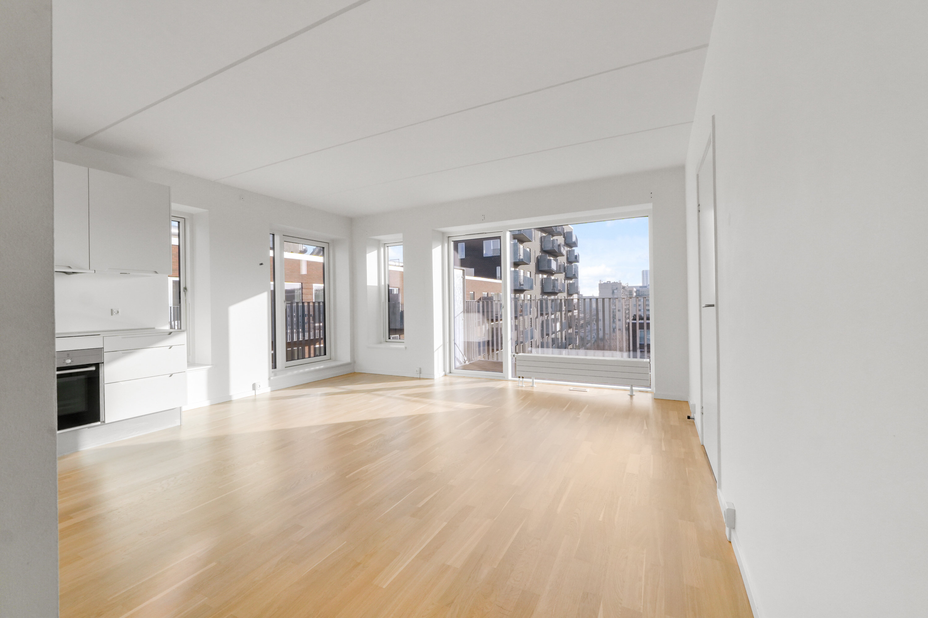 Fremhævet stue billede i fuldskærmstilstand. Billede af C.F. Møllers Allé 98, 7. th., 2300 København S