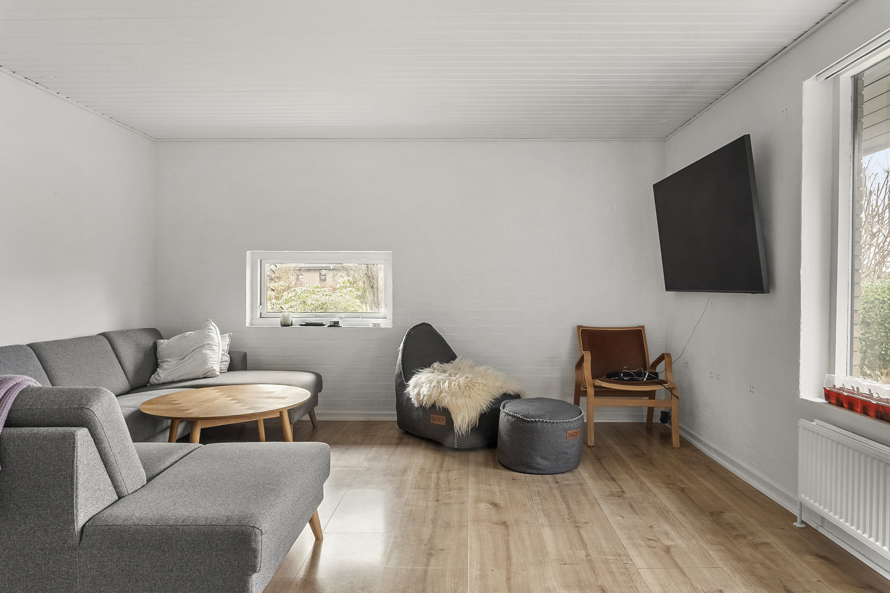 Fremhævet stue billede i fuldskærmstilstand. Billede af Fruenshave 60, 8732 Hovedgård