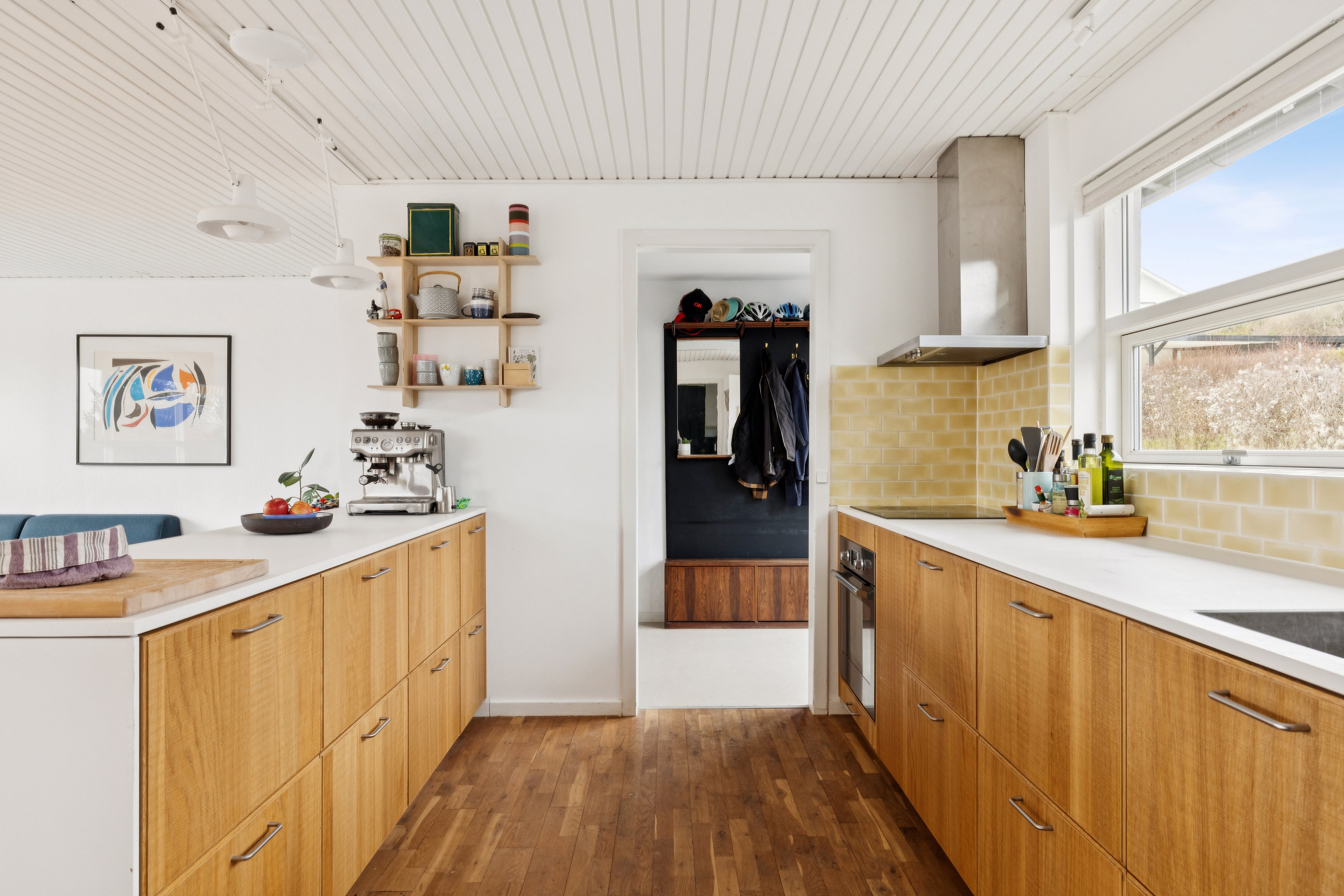 Fremhævet køkken billede i fuldskærmstilstand. Billede af Solskrænten 22, Ugelbølle, 8410 Rønde