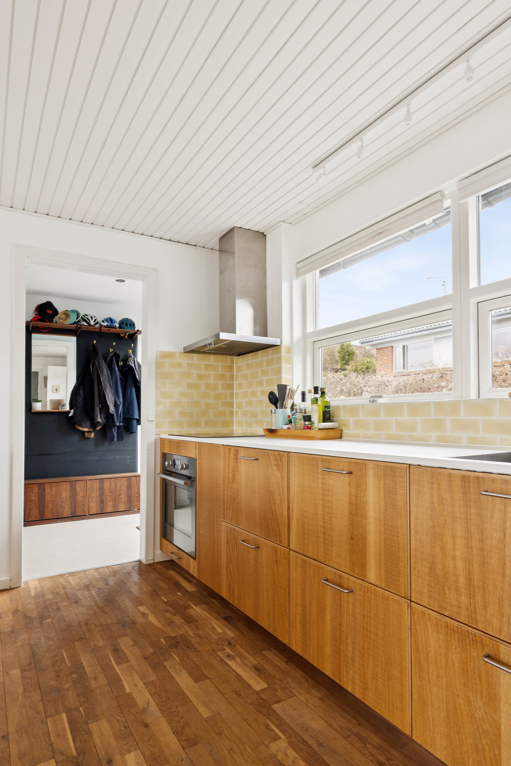 Fremhævet køkken billede i fuldskærmstilstand. Billede af Solskrænten 22, Ugelbølle, 8410 Rønde