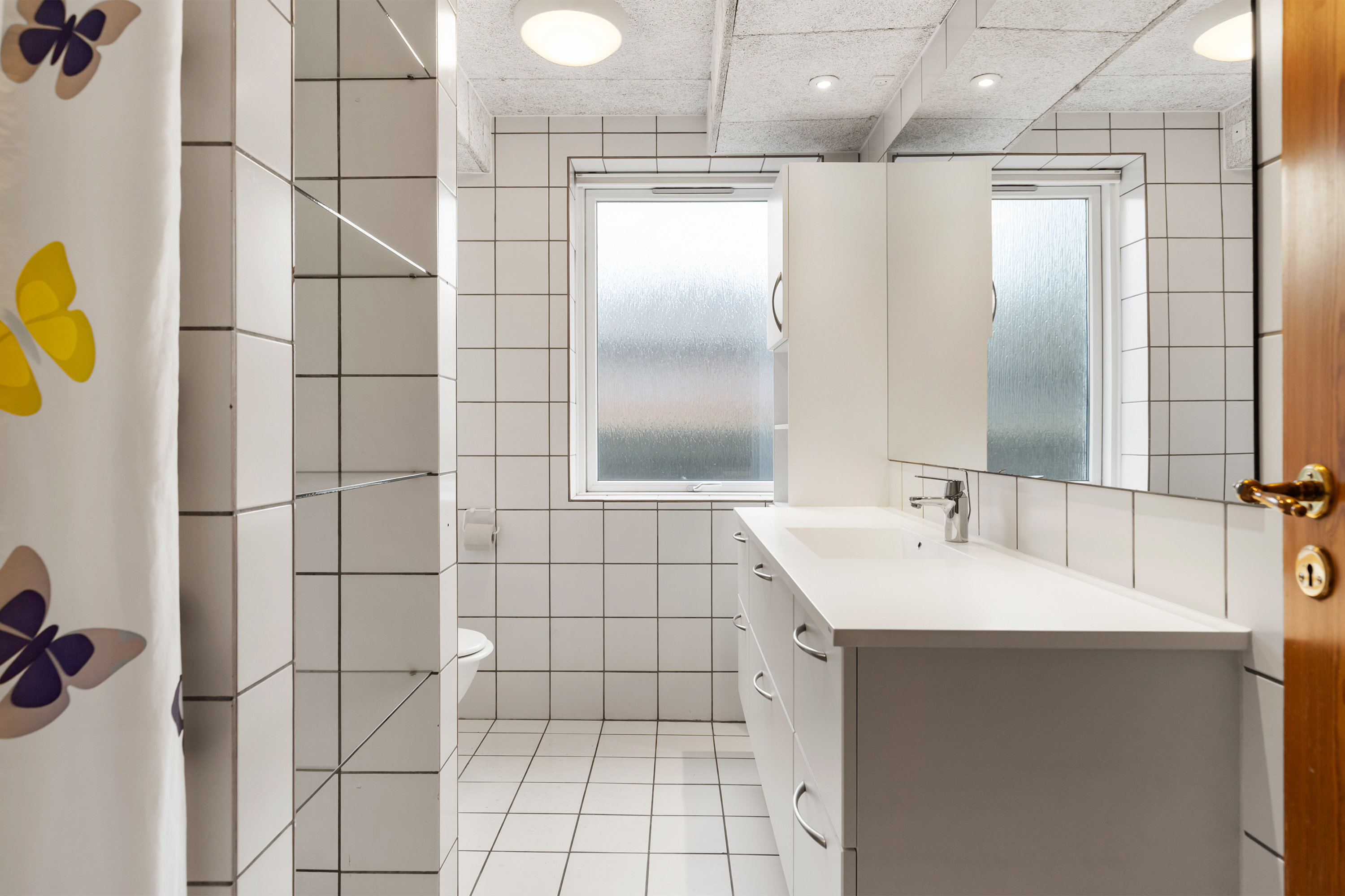 Fremhævet badeværelse billede i fuldskærmstilstand. Billede af Hammershøj 33, Øland, 9460 Brovst