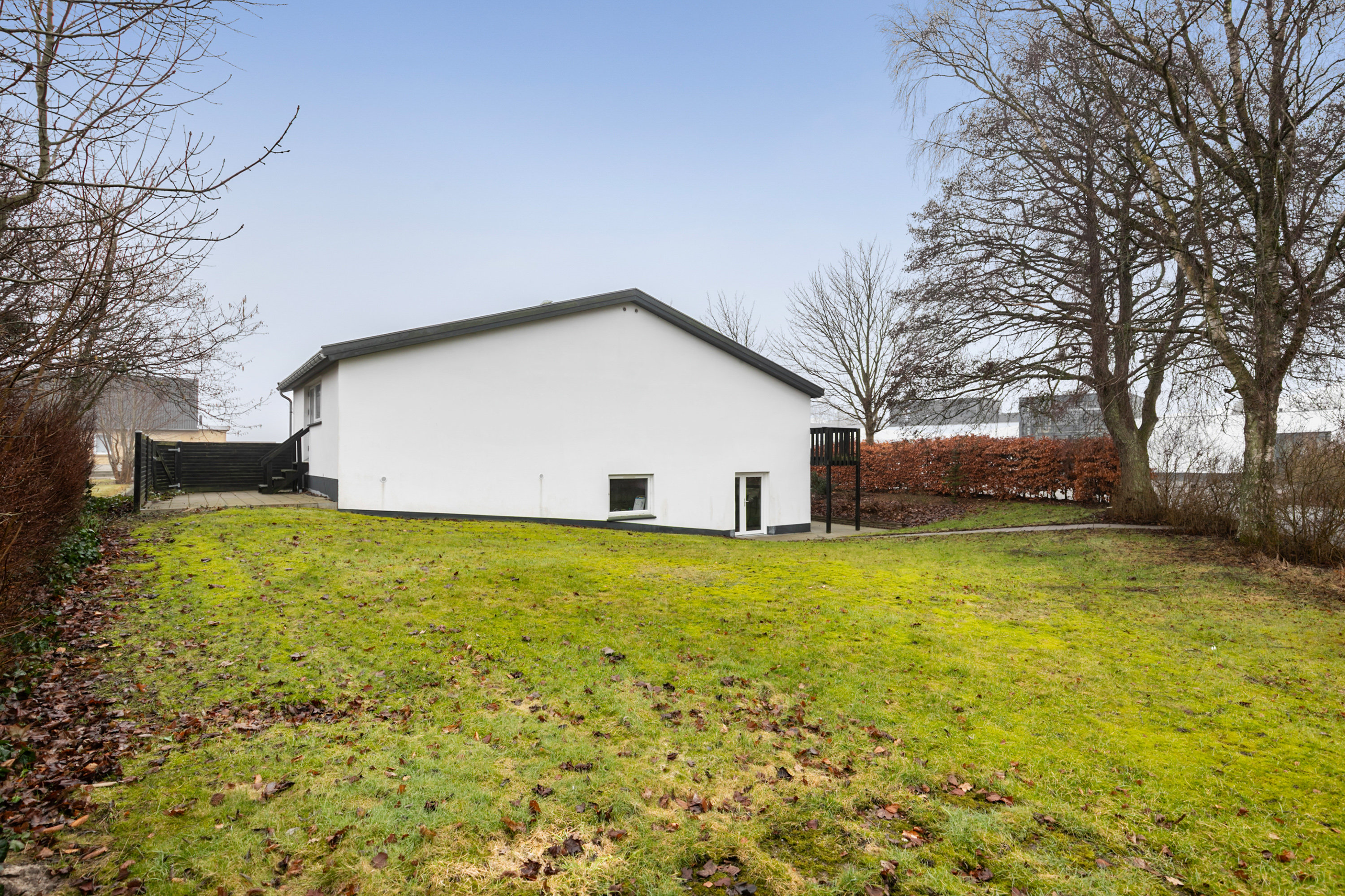 Fremhævet facade billede i fuldskærmstilstand. Billede af Hammershøj 33, Øland, 9460 Brovst