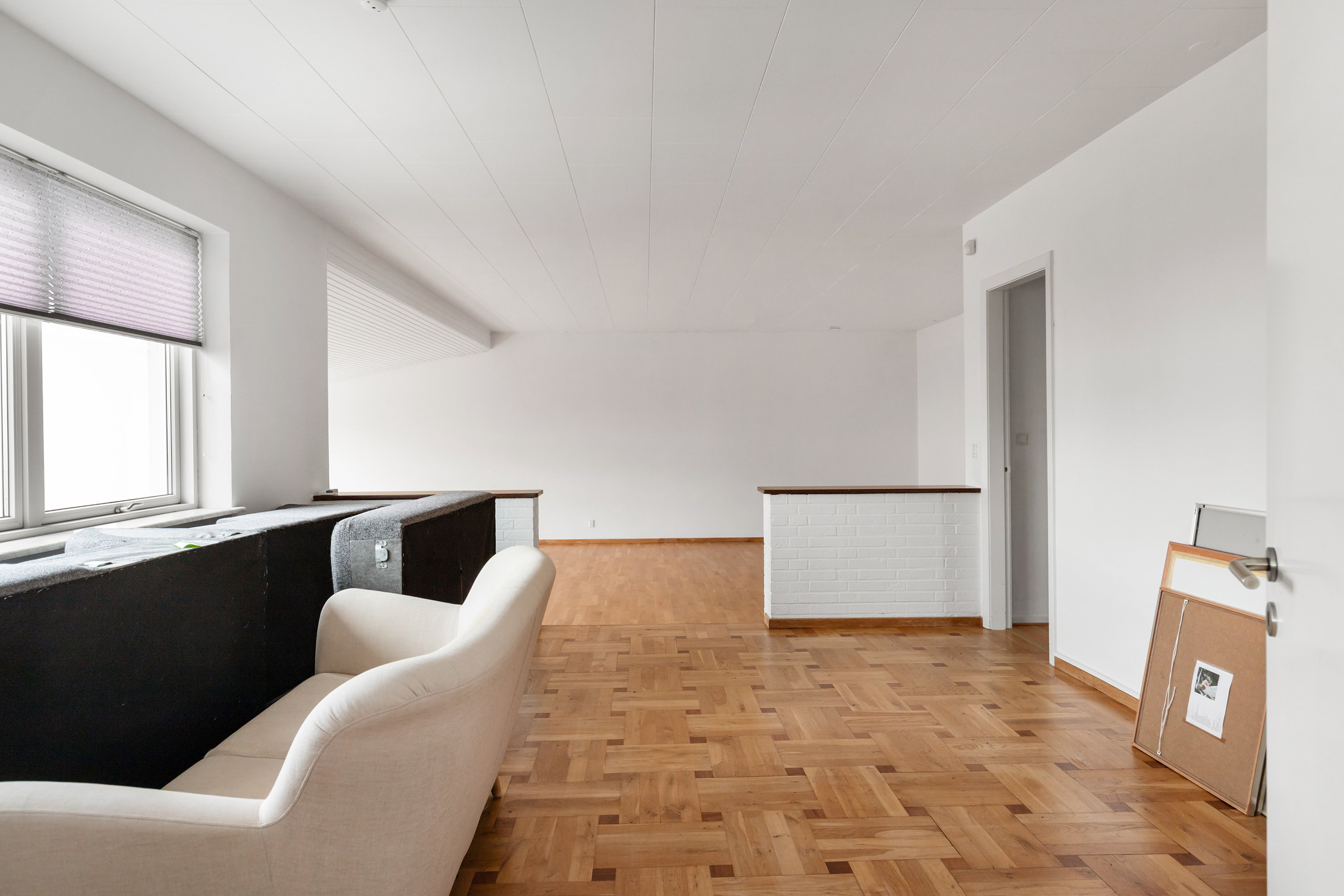 Fremhævet stue billede i fuldskærmstilstand. Billede af Hammershøj 33, Øland, 9460 Brovst