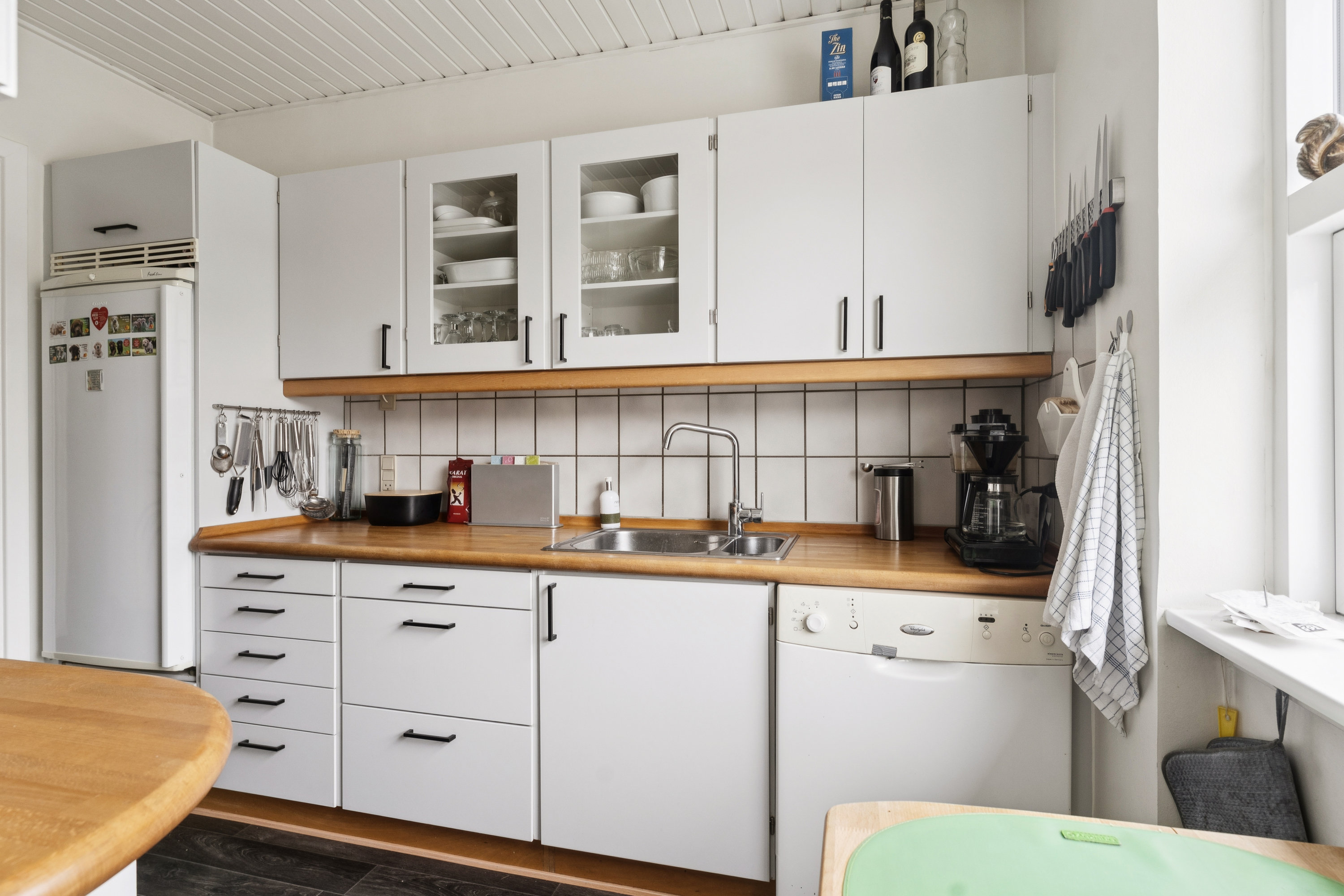 Fremhævet køkken billede i fuldskærmstilstand. Billede af Mørksvej 9, 8840 Rødkærsbro