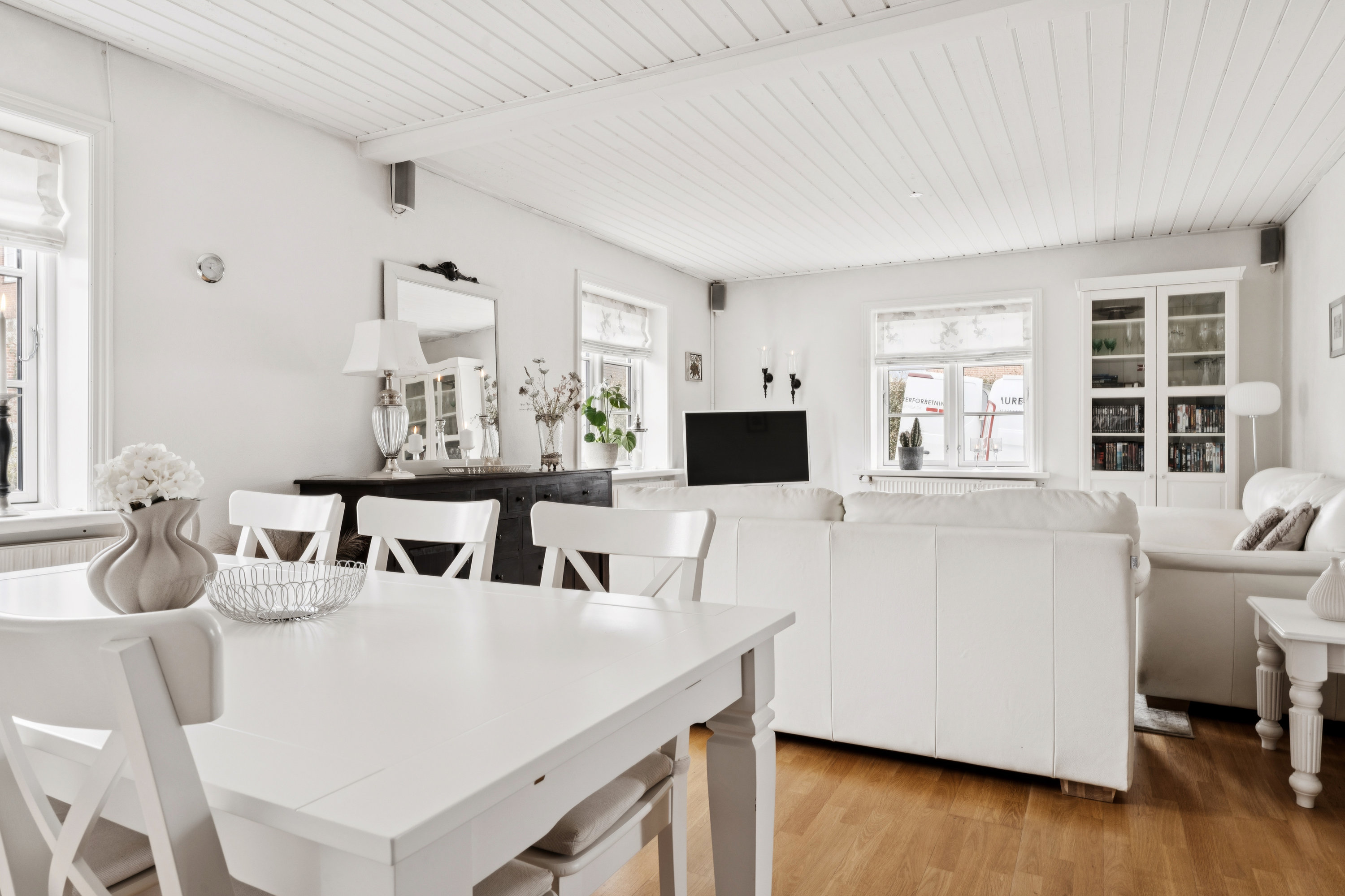 Fremhævet stue billede i fuldskærmstilstand. Billede af Enghavevej 50, Vejgaard, 9000 Aalborg