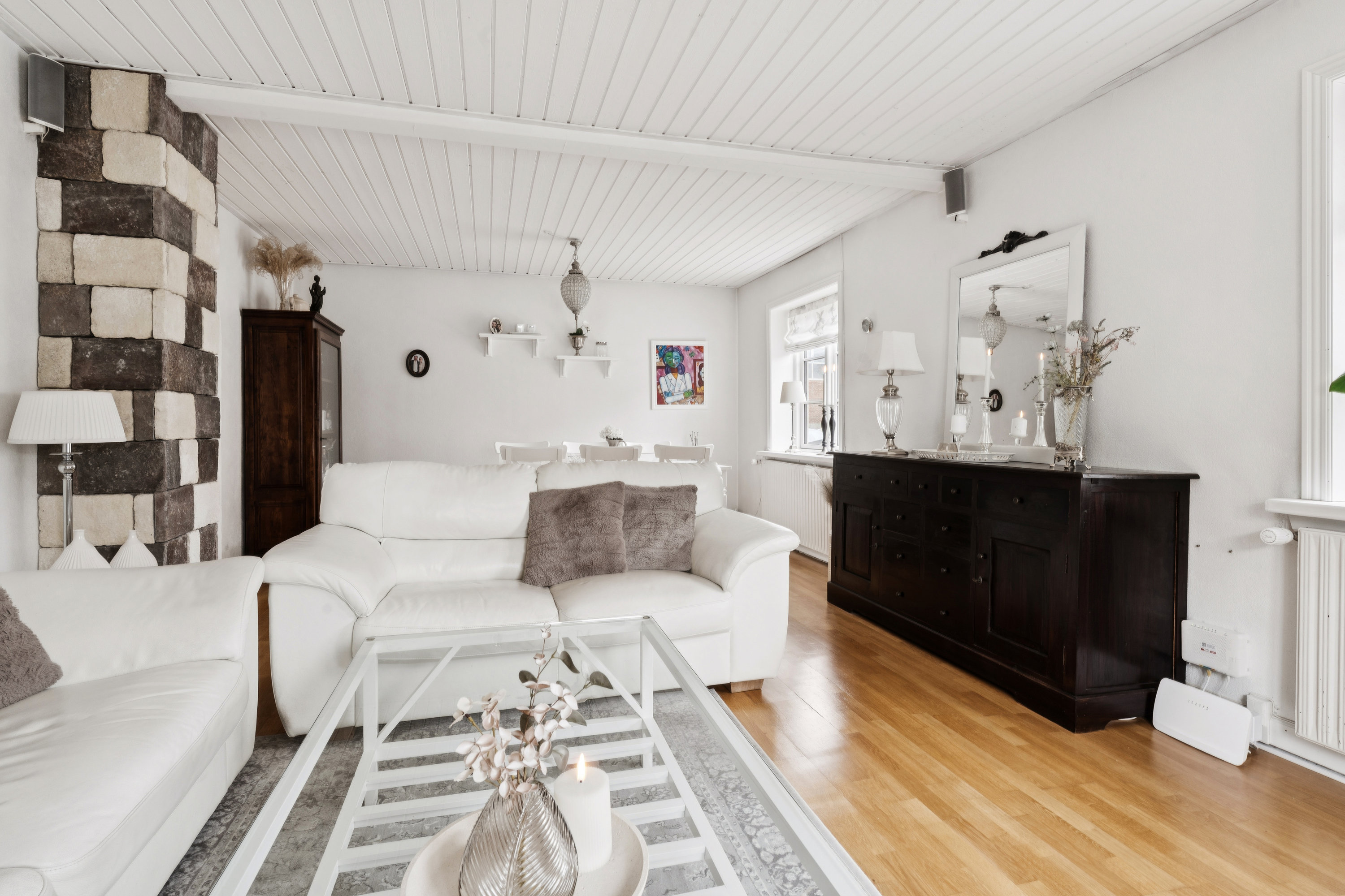 Fremhævet stue billede i fuldskærmstilstand. Billede af Enghavevej 50, Vejgaard, 9000 Aalborg