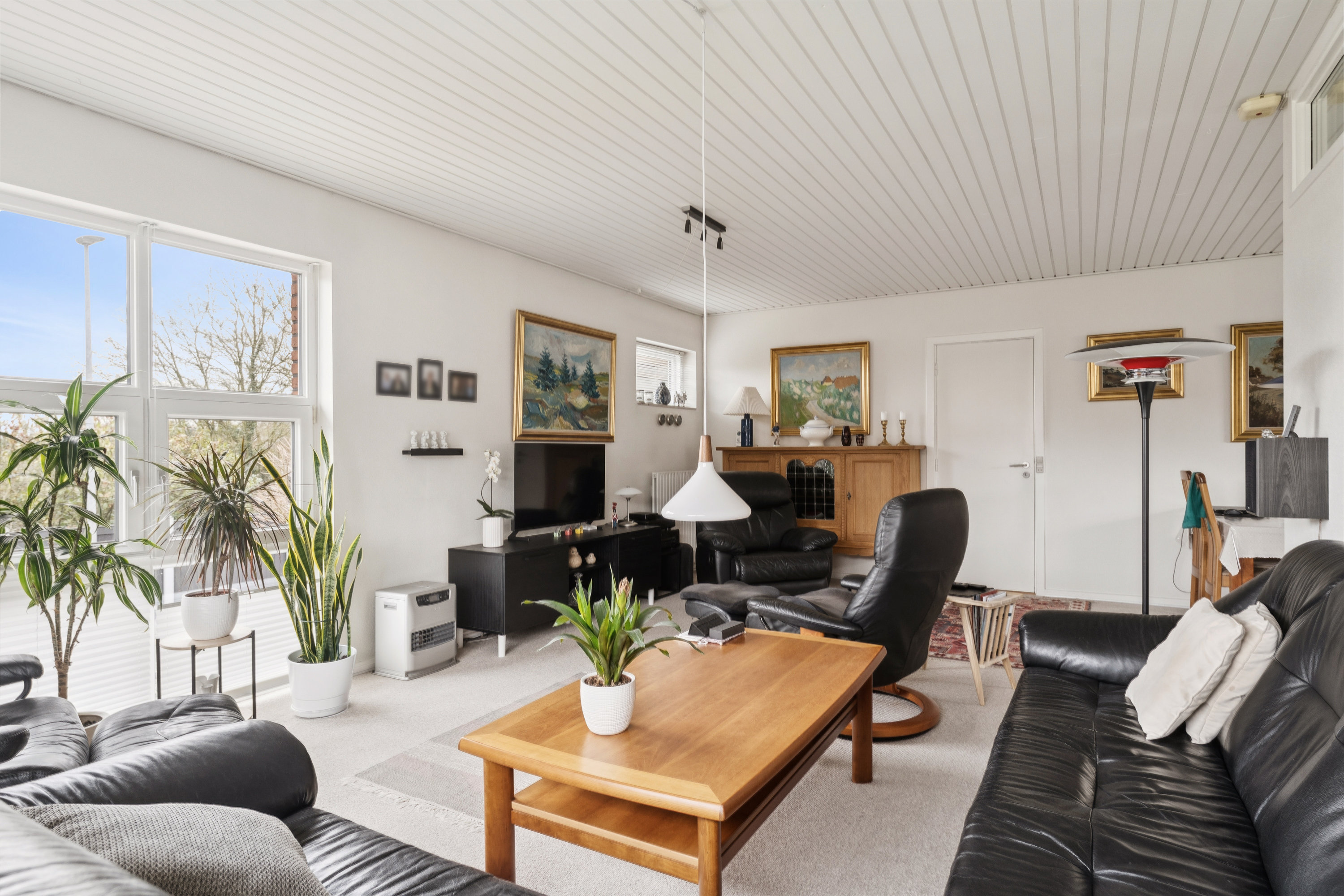 Fremhævet stue billede i fuldskærmstilstand. Billede af Mørksvej 9, 8840 Rødkærsbro