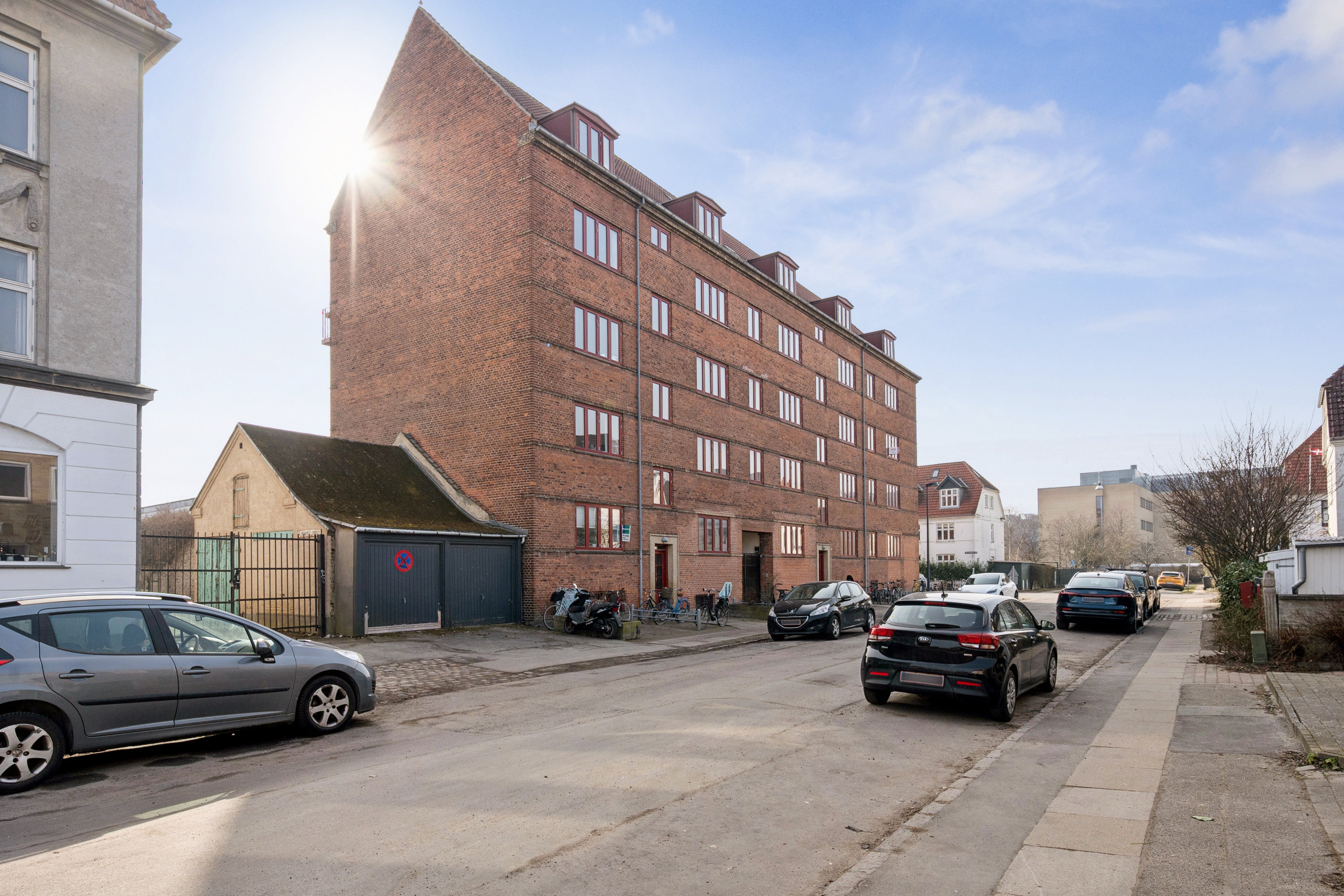 Fremhævet andet billede i fuldskærmstilstand. Billede af Karensgade 10, st.. tv., 2500 Valby