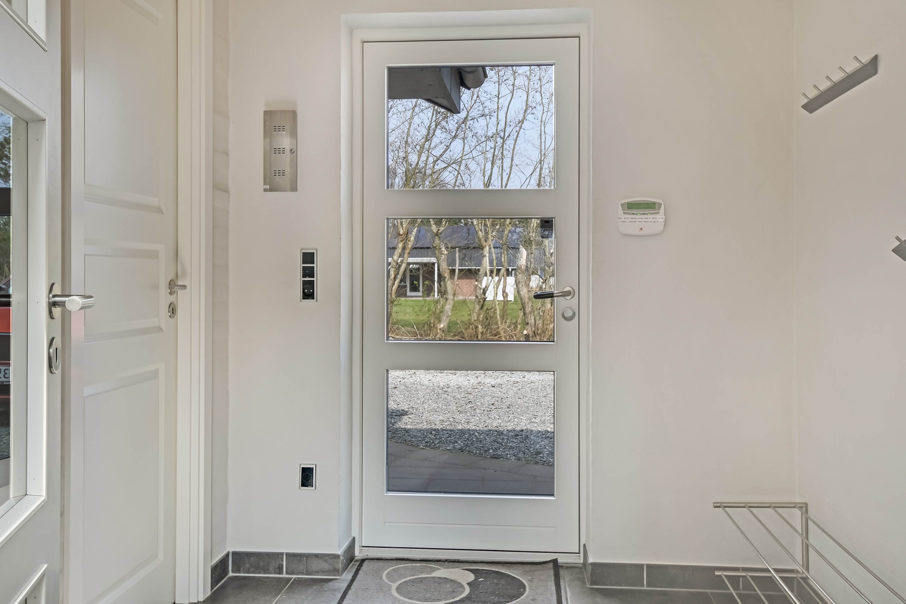 Fremhævet entré billede i fuldskærmstilstand. Billede af Sønder-Vasevej 112, 6857 Blåvand