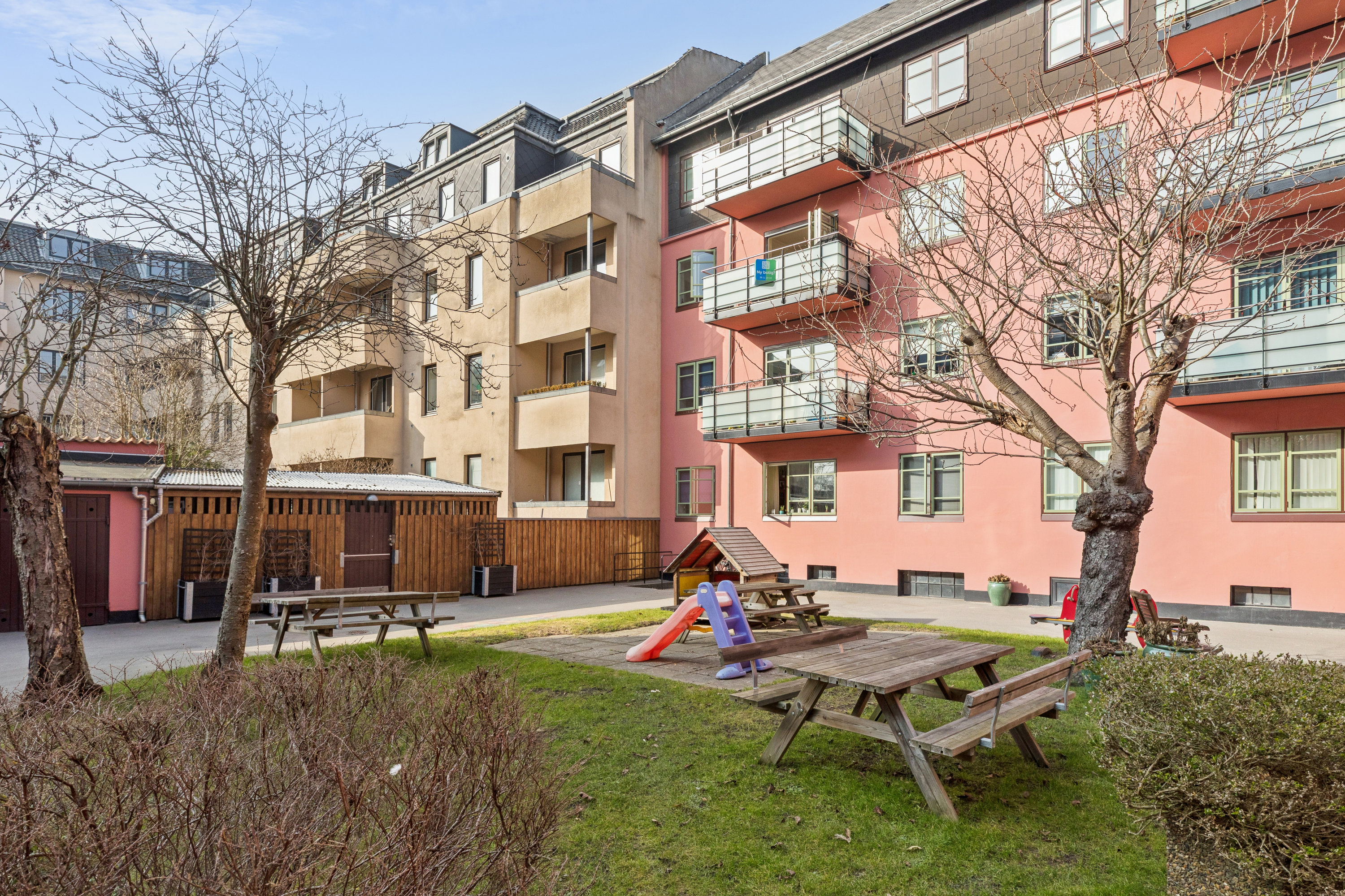 Fremhævet andet billede i fuldskærmstilstand. Billede af Peter Bangs Vej 101, 2. th., 2000 Frederiksberg