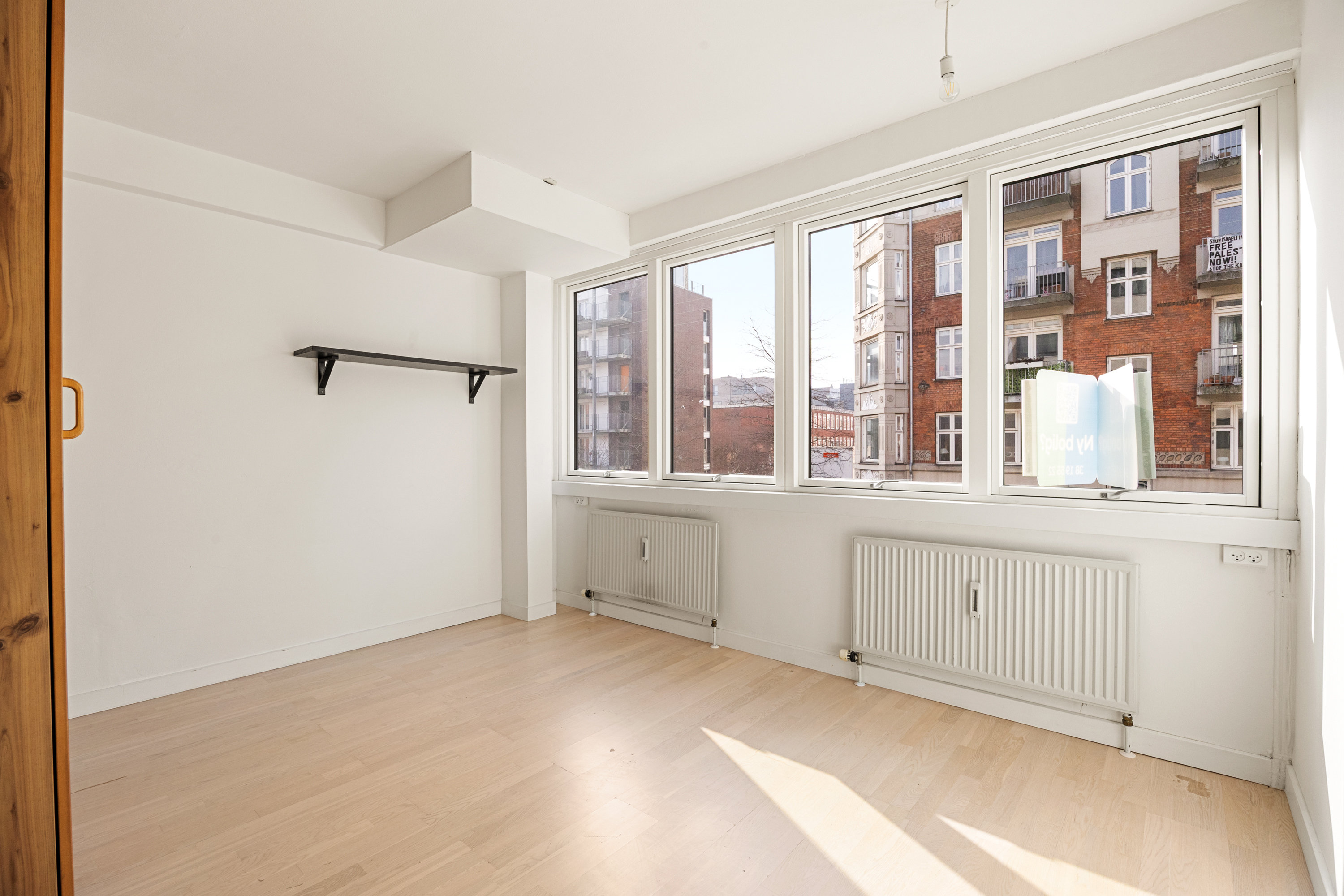 Fremhævet andet billede i fuldskærmstilstand. Billede af Frederikssundsvej 50, 1. 7., 2400 København NV