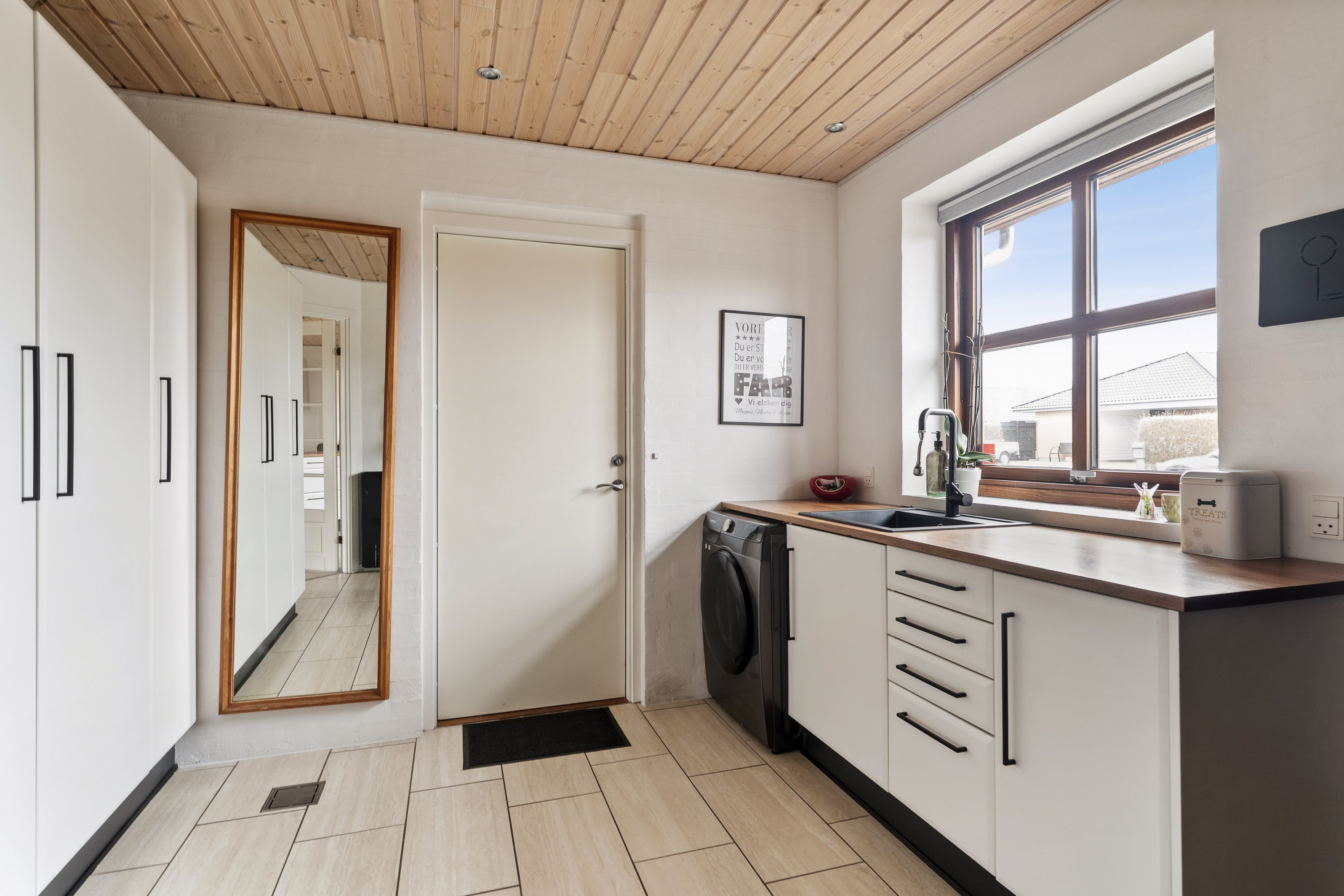 Fremhævet bryggers billede i fuldskærmstilstand. Billede af Højvangen 33, 8981 Spentrup