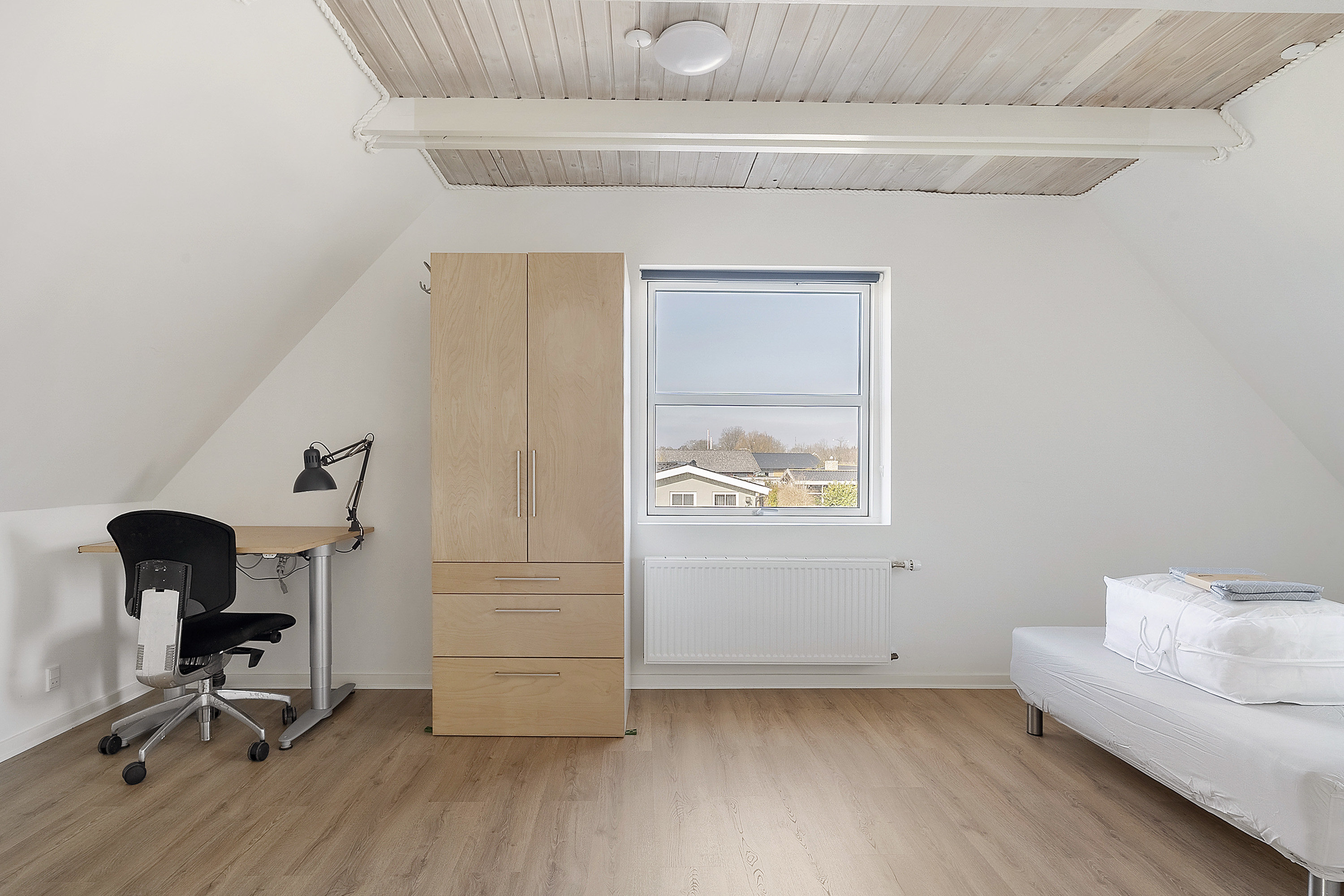 Fremhævet soveværelse billede i fuldskærmstilstand. Billede af Buen 29, Bullerup, 5320 Agedrup