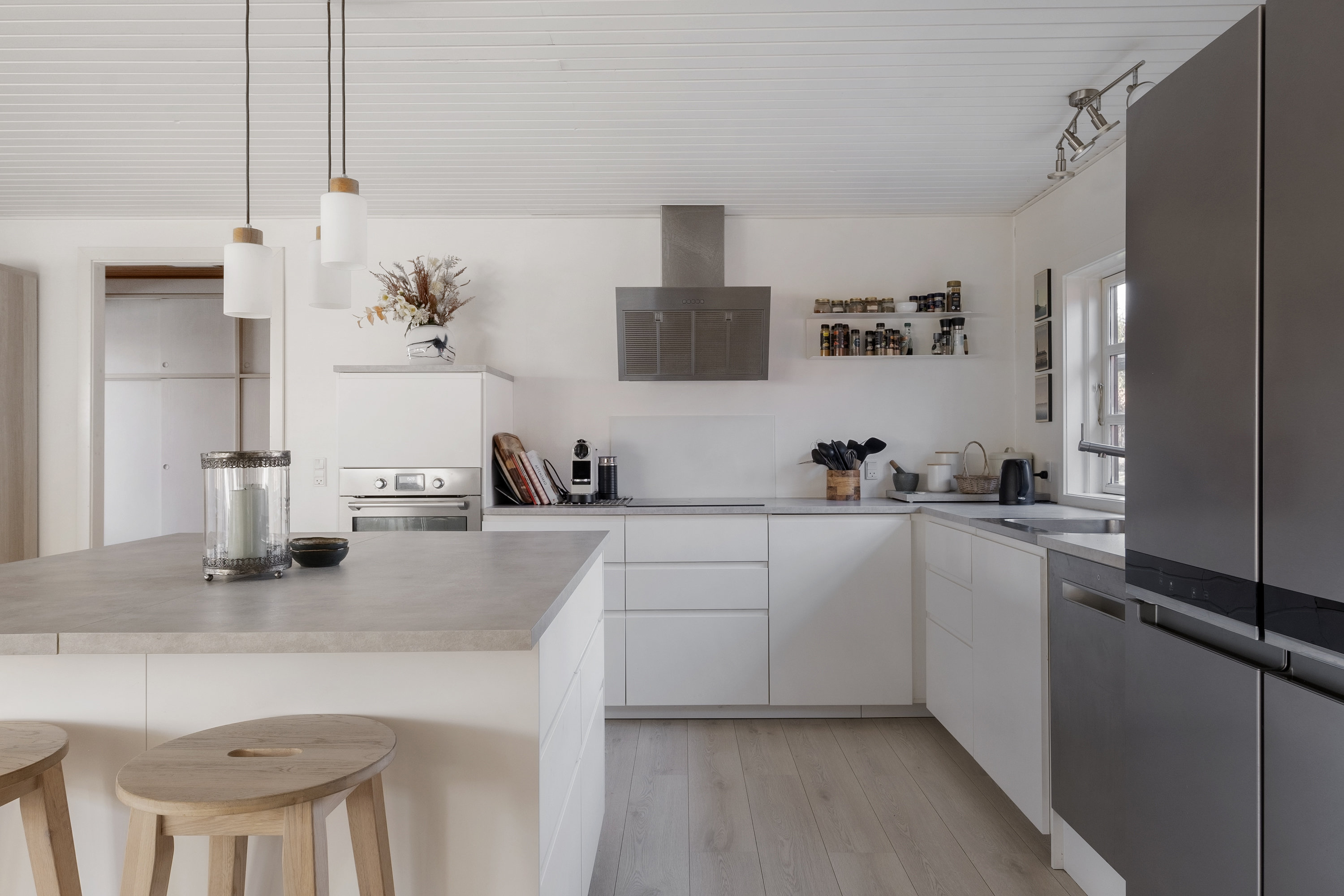 Fremhævet køkken billede i fuldskærmstilstand. Billede af Korsbjergvej 11, 3520 Farum