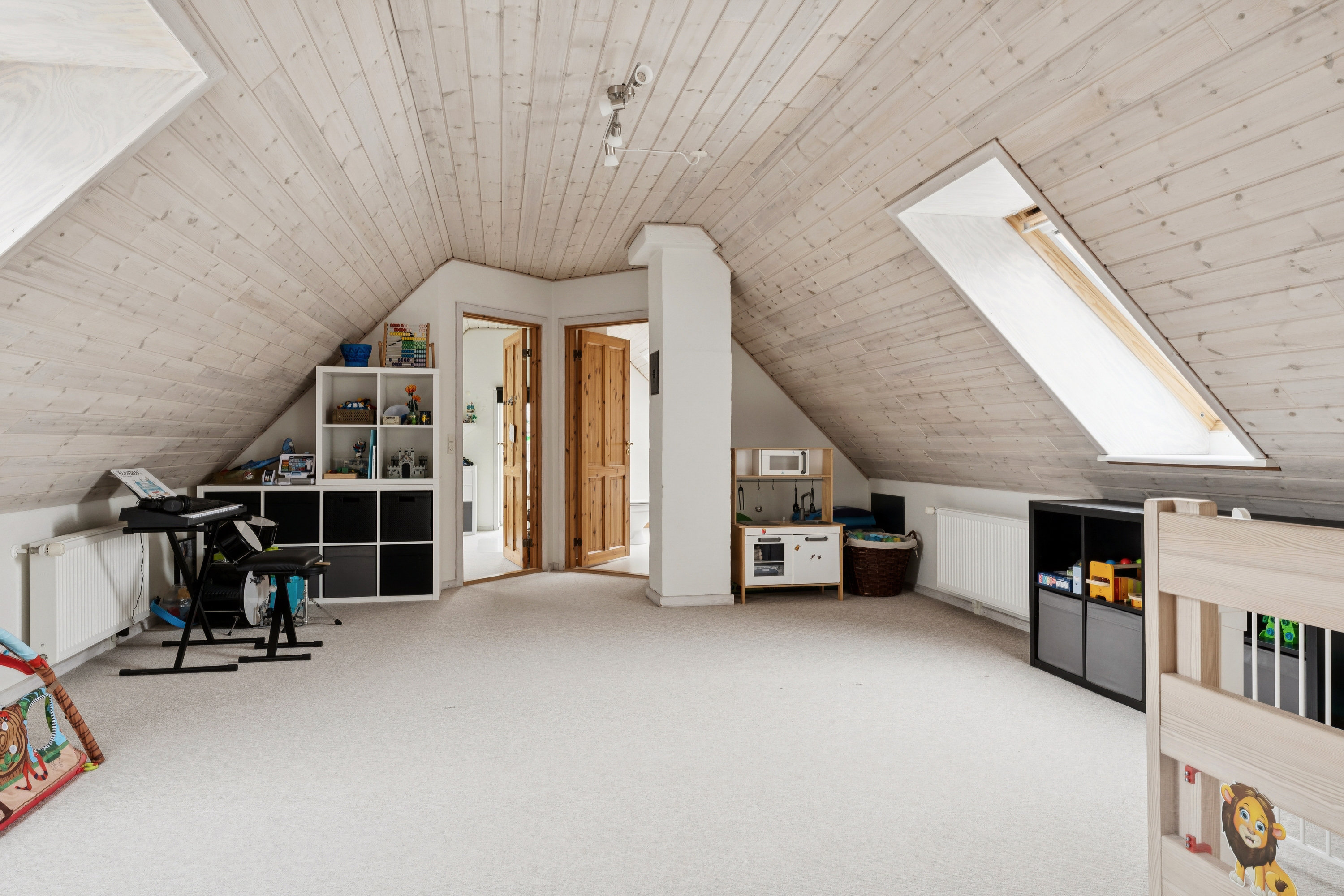 Fremhævet stue billede i fuldskærmstilstand. Billede af Enggårdsvej 33, Sørup, 9530 Støvring