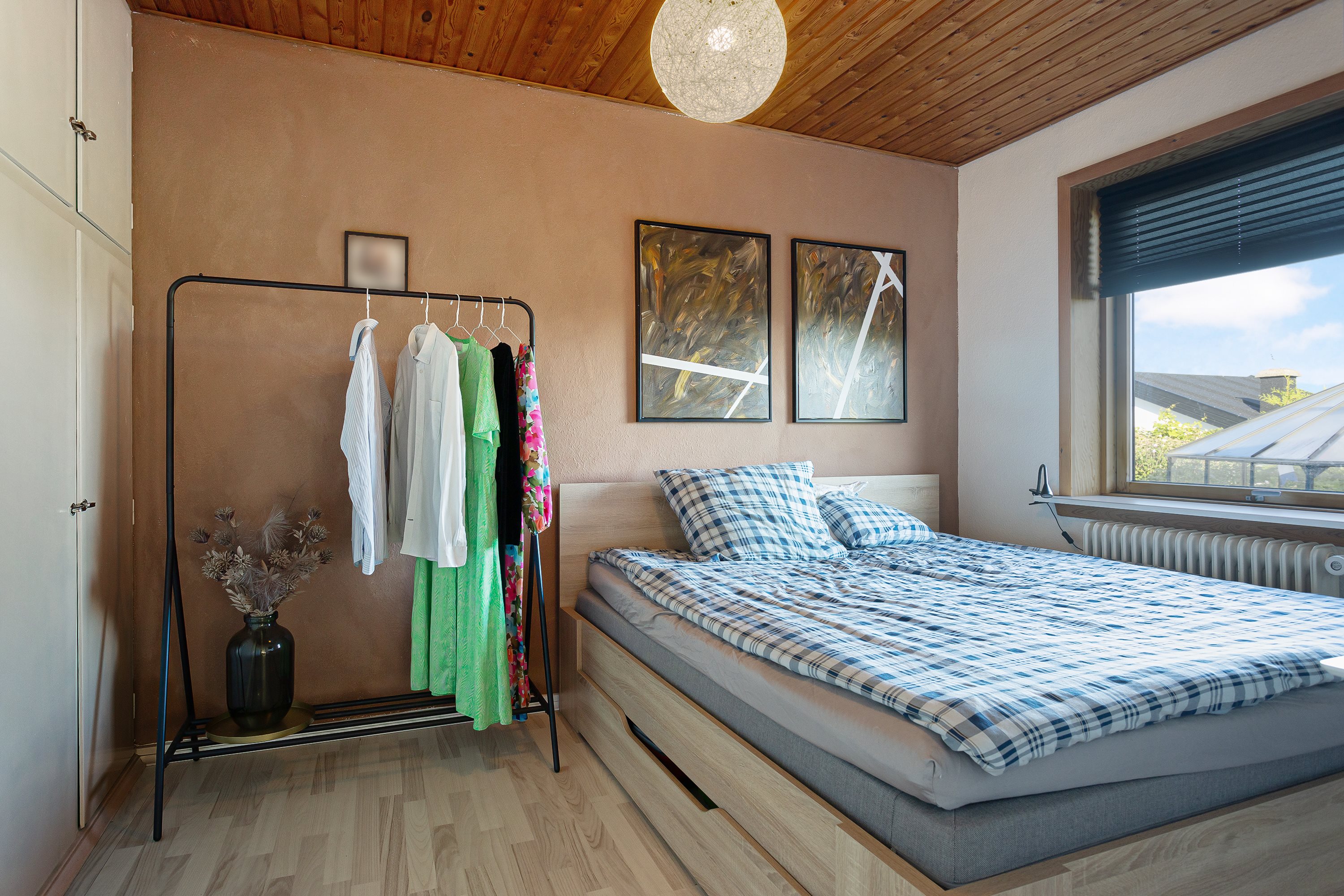 Fremhævet værelse billede i fuldskærmstilstand. Billede af Olfert Fischers Vej 4, 9900 Frederikshavn