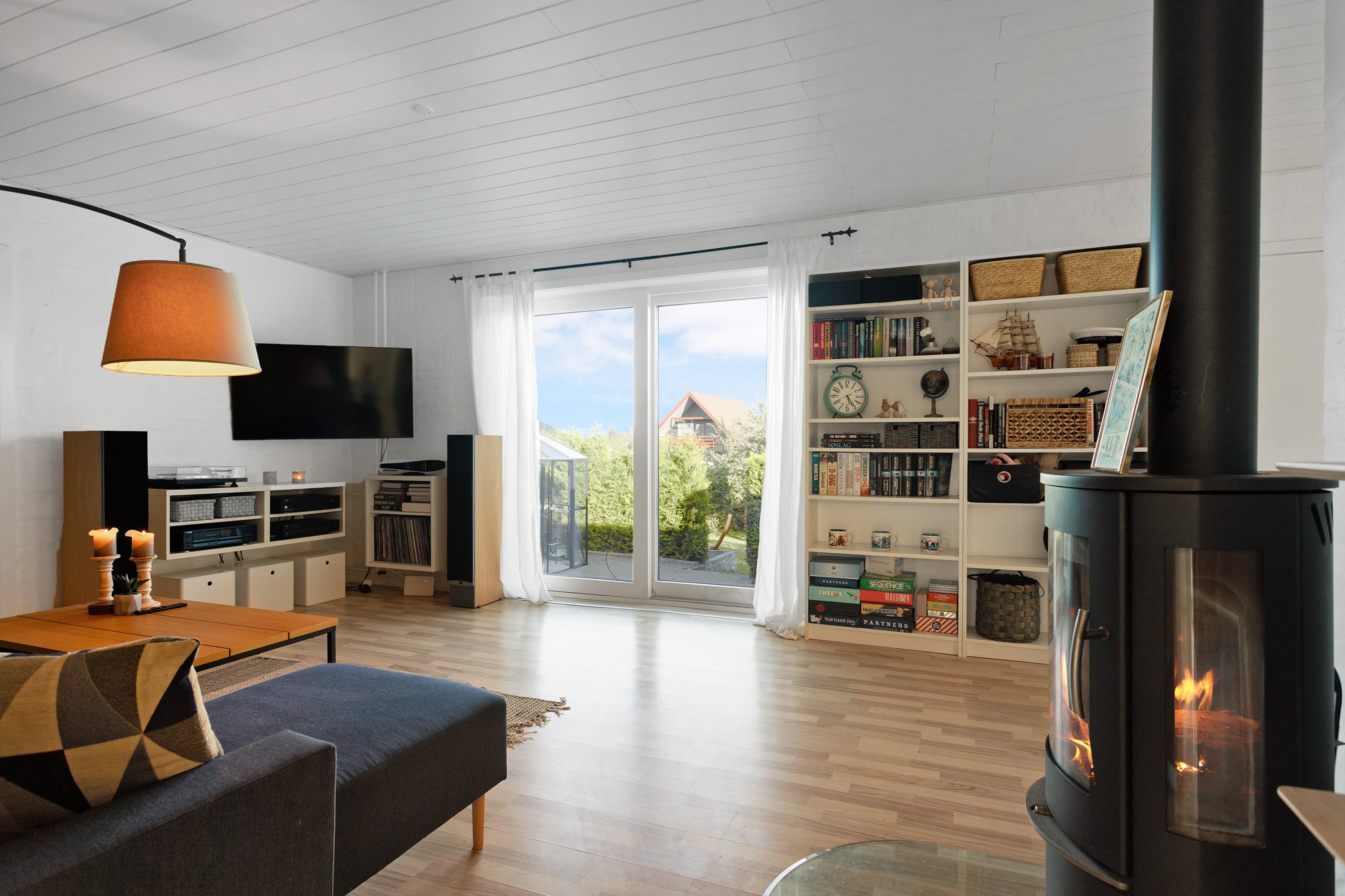 Fremhævet stue billede i fuldskærmstilstand. Billede af Olfert Fischers Vej 4, 9900 Frederikshavn