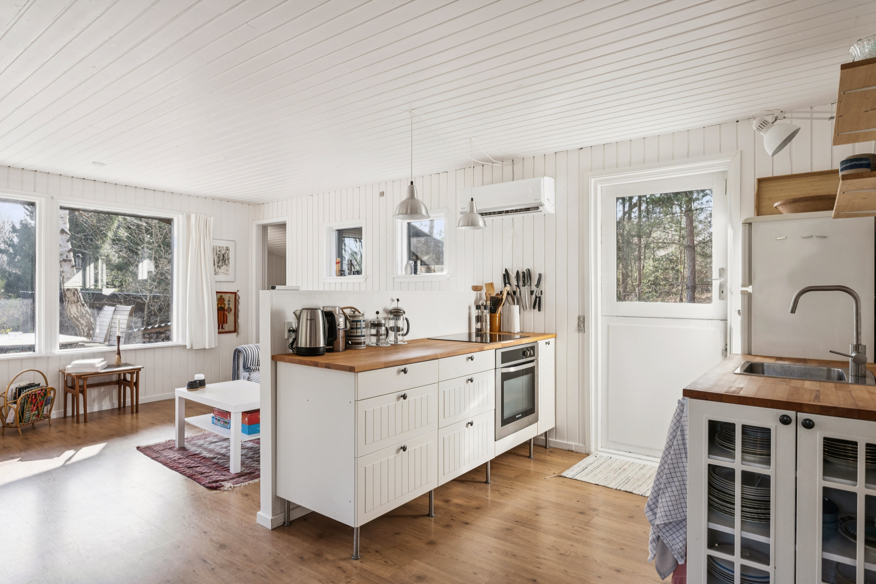 Fremhævet køkken billede i fuldskærmstilstand. Billede af Svalevej 13, Fuglslev, 8400 Ebeltoft