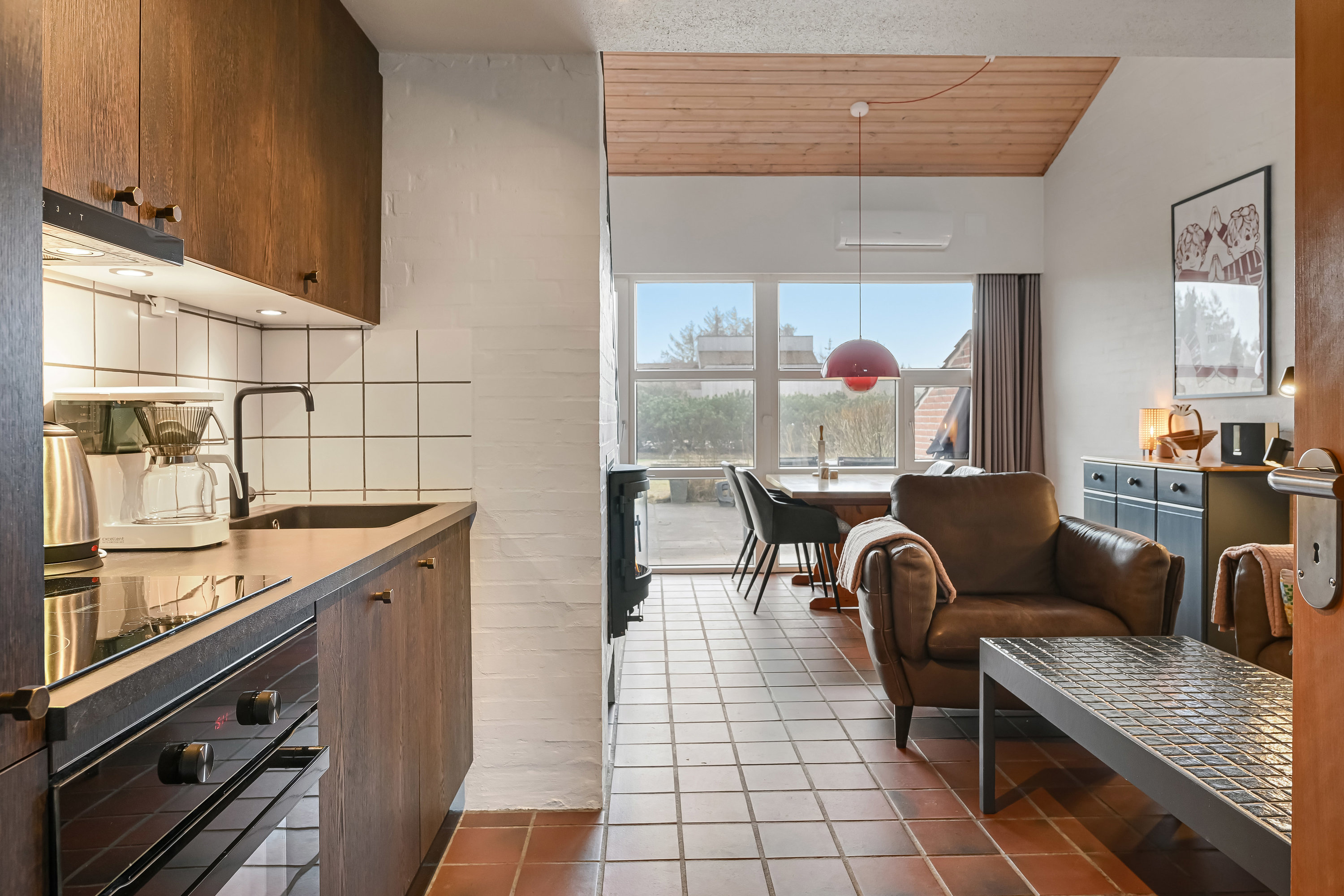 Fremhævet køkken billede i fuldskærmstilstand. Billede af Fyrvej 26, st.. 26., 6857 Blåvand