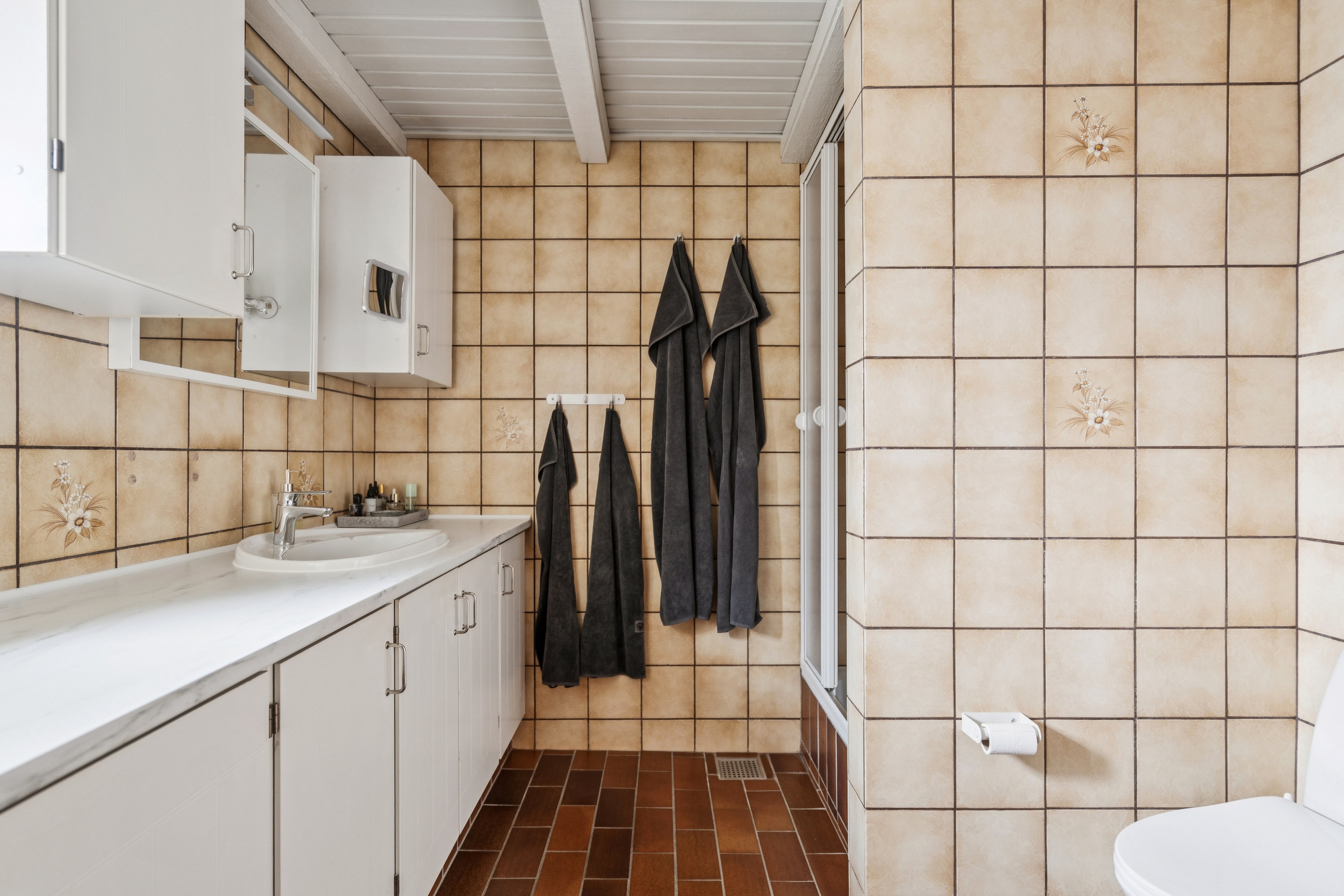 Fremhævet badeværelse billede i fuldskærmstilstand. Billede af Hans Jensens Alle 49, 9850 Hirtshals