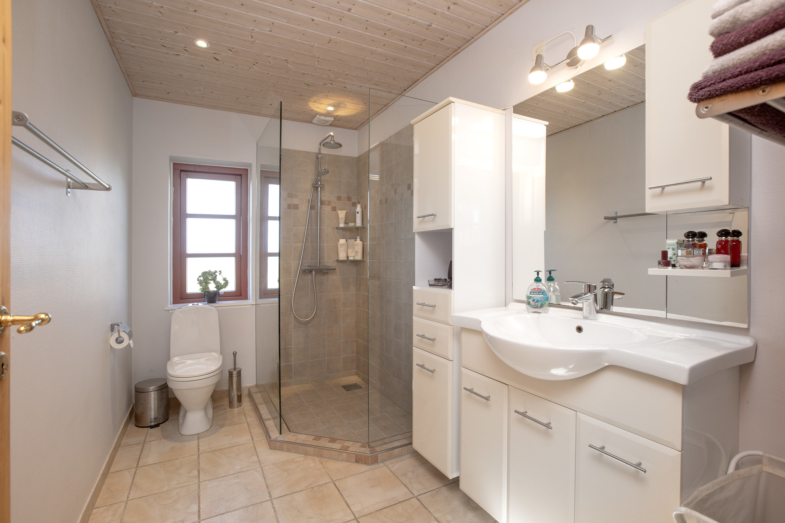 Fremhævet  billede i fuldskærmstilstand. Billede af Ørebjergvej 12, Tornemark, 4262 Sandved