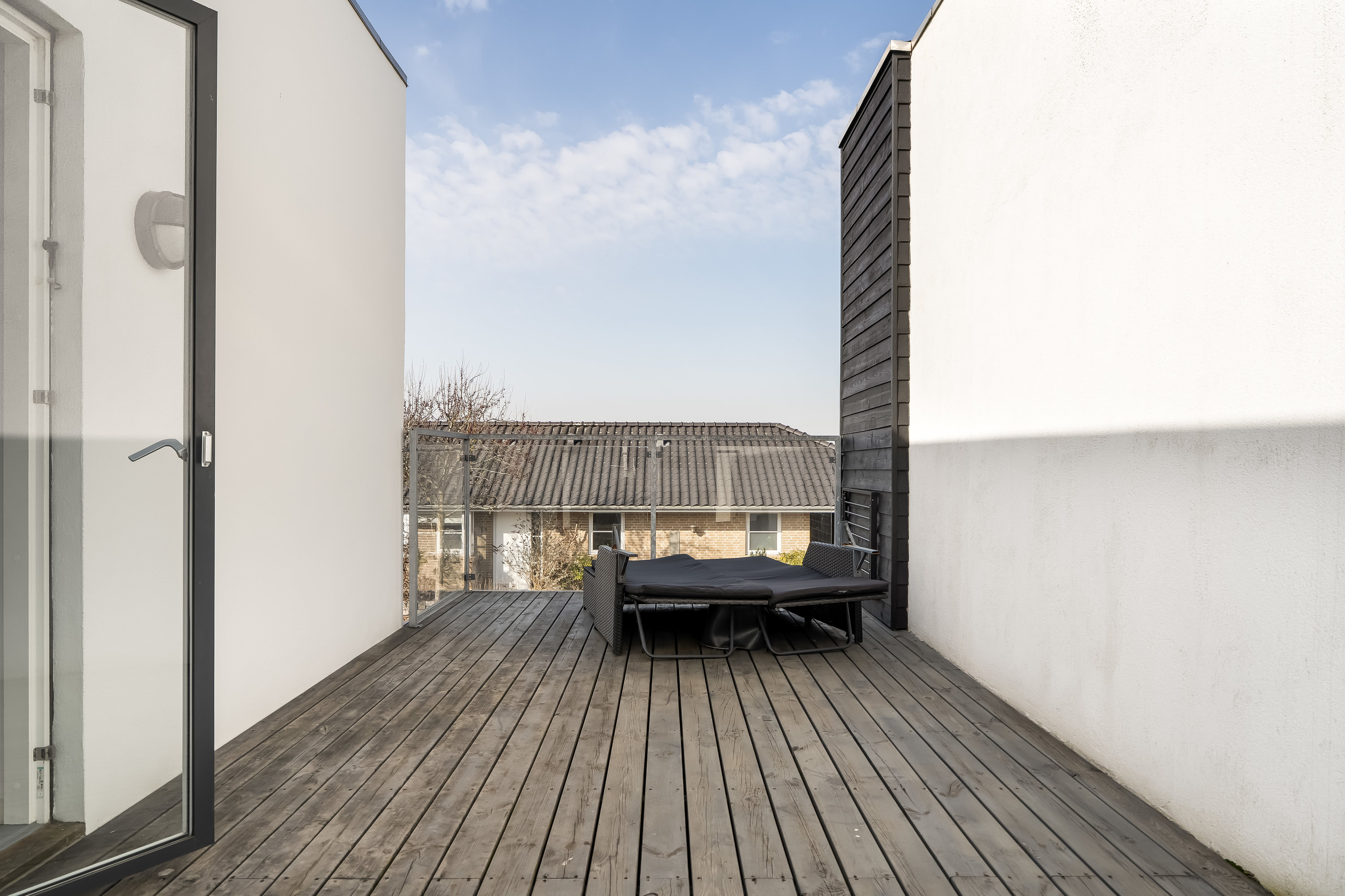 Fremhævet altan billede i fuldskærmstilstand. Billede af Regnbuen 82, 3400 Hillerød